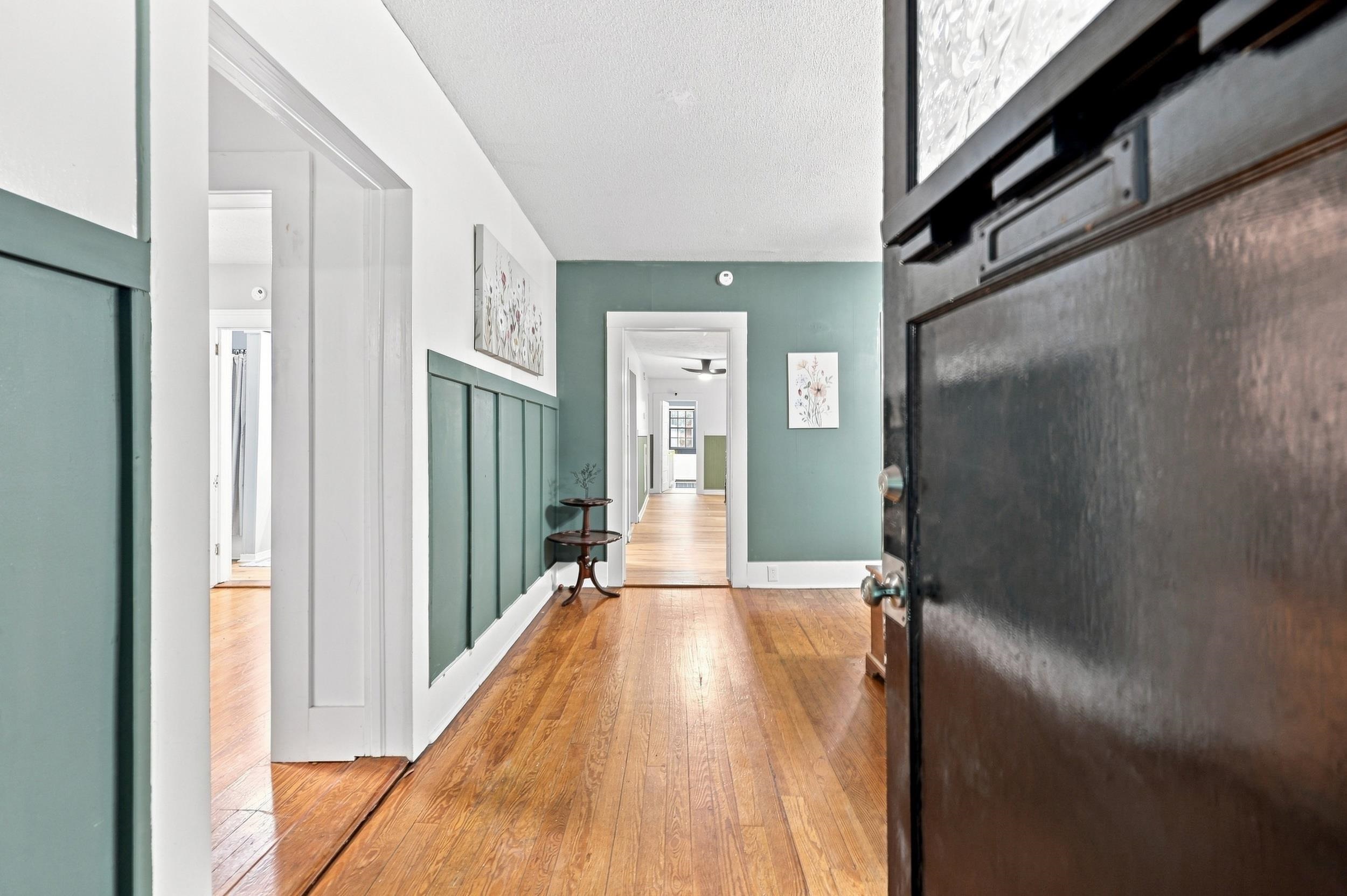 222 E Wine St. Property Photo 3