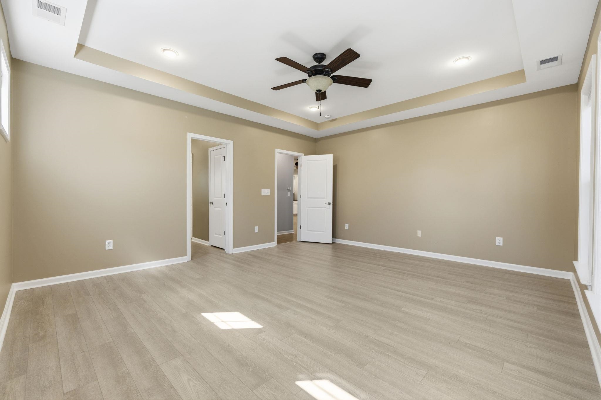 732 Dreamland Dr. Property Photo 29