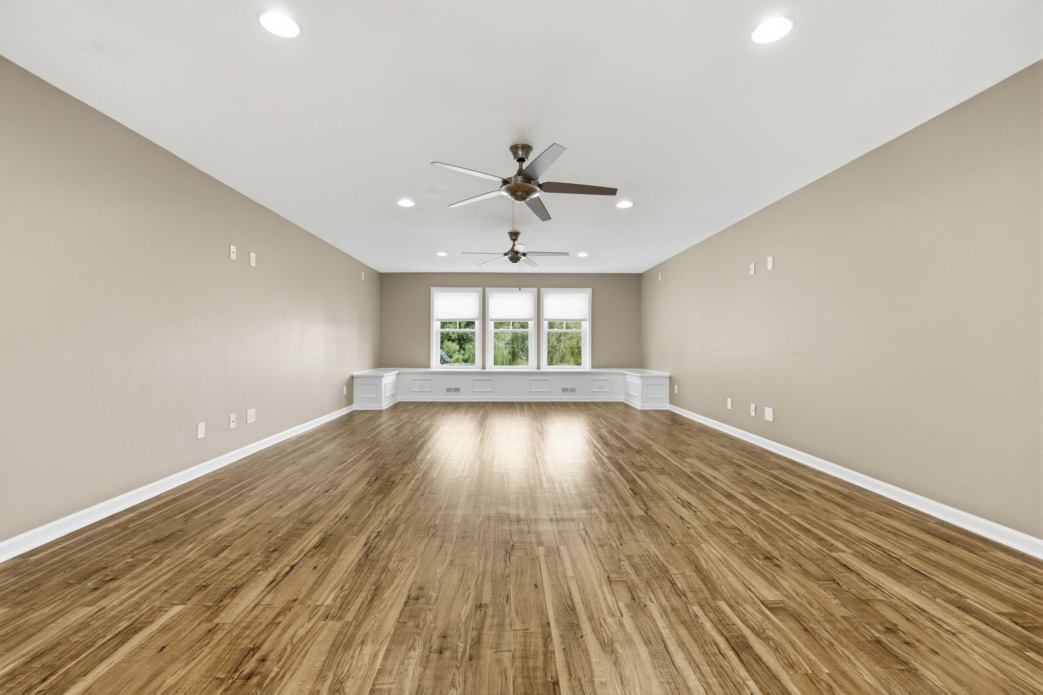 732 Dreamland Dr. Property Photo 42