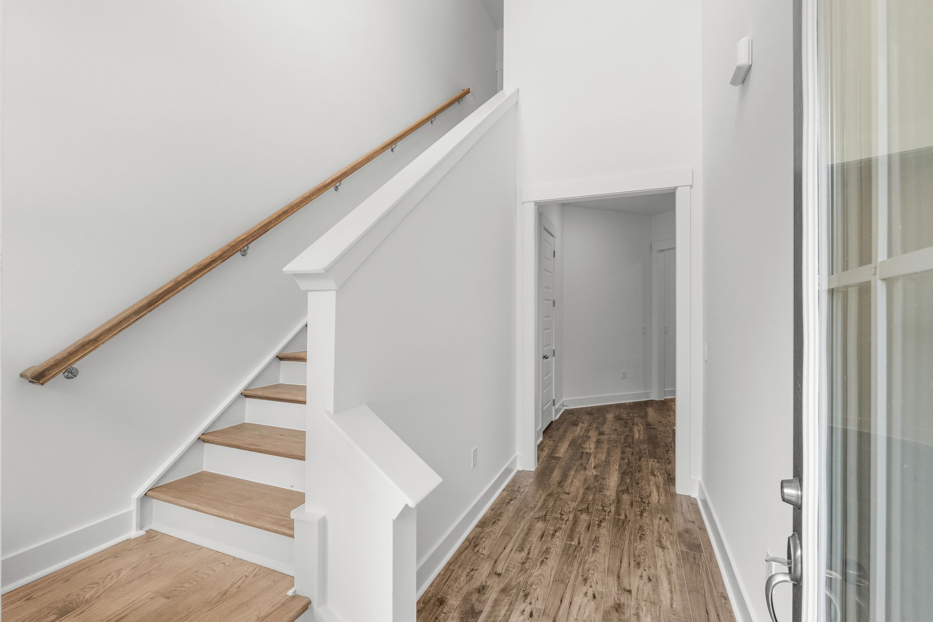866 Foxtail Dr. Property Photo 10