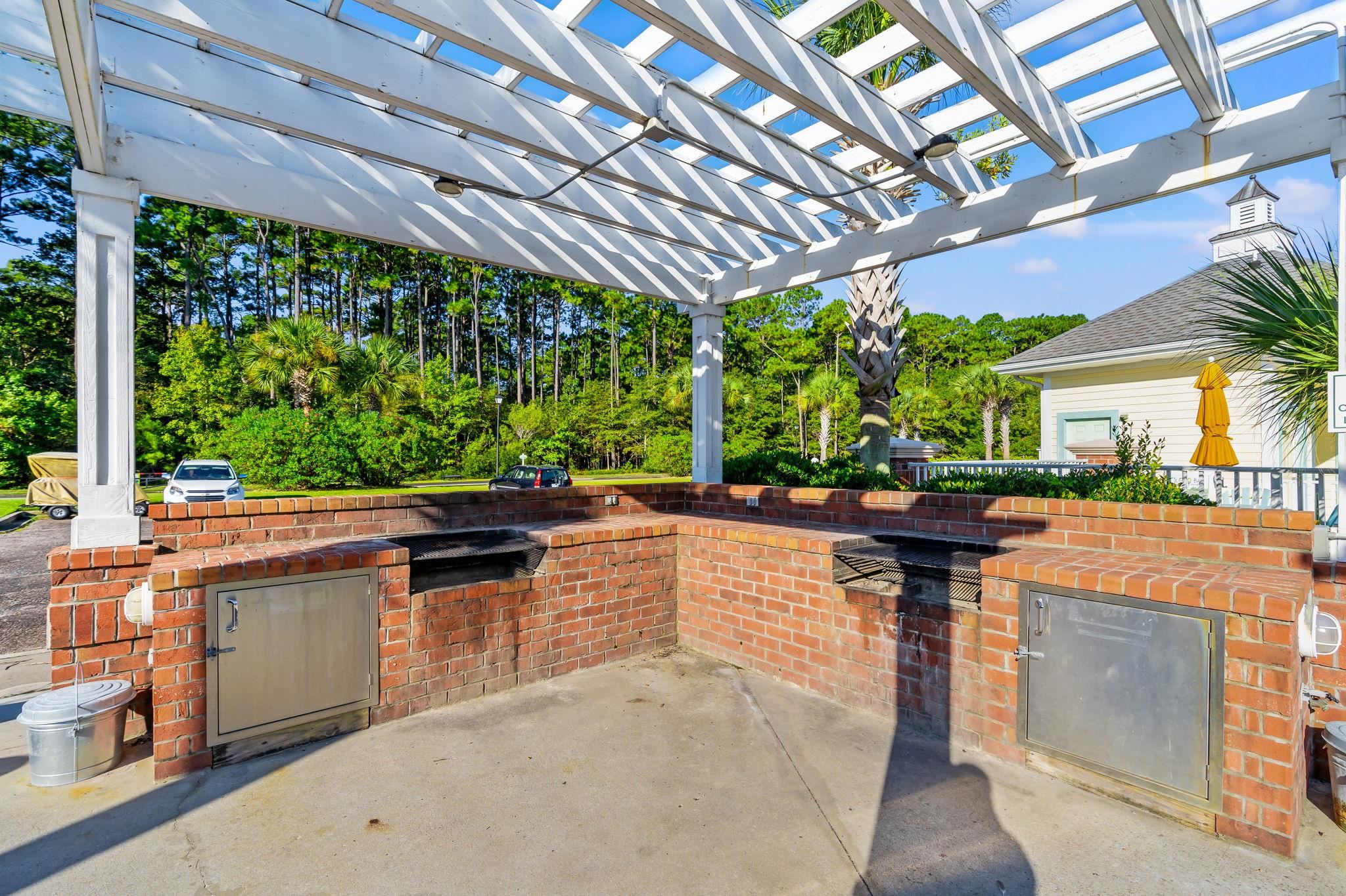1024 Ray Costin Way Property Photo 25