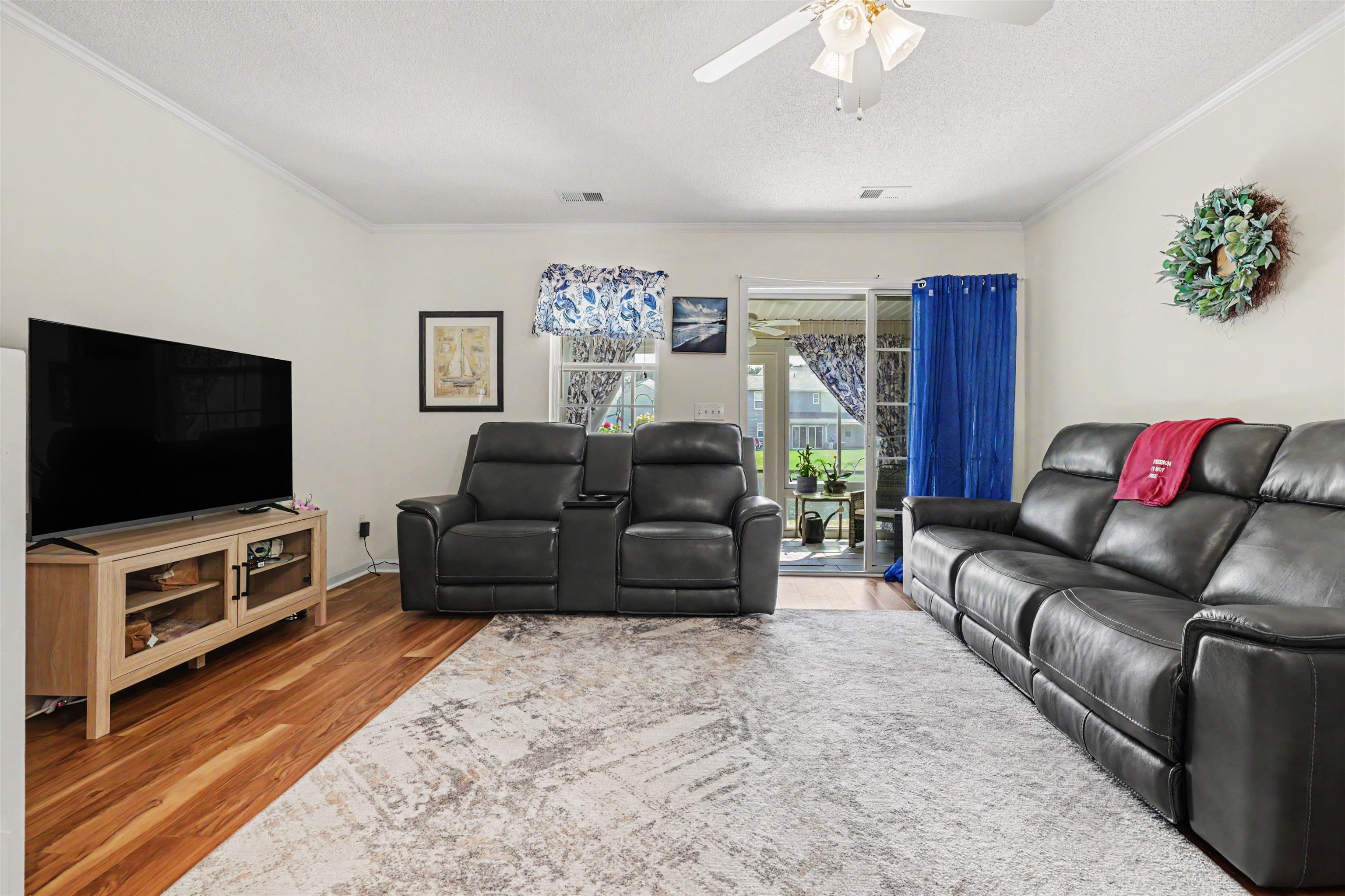 1022 Pinnacle Ln. Property Photo 11