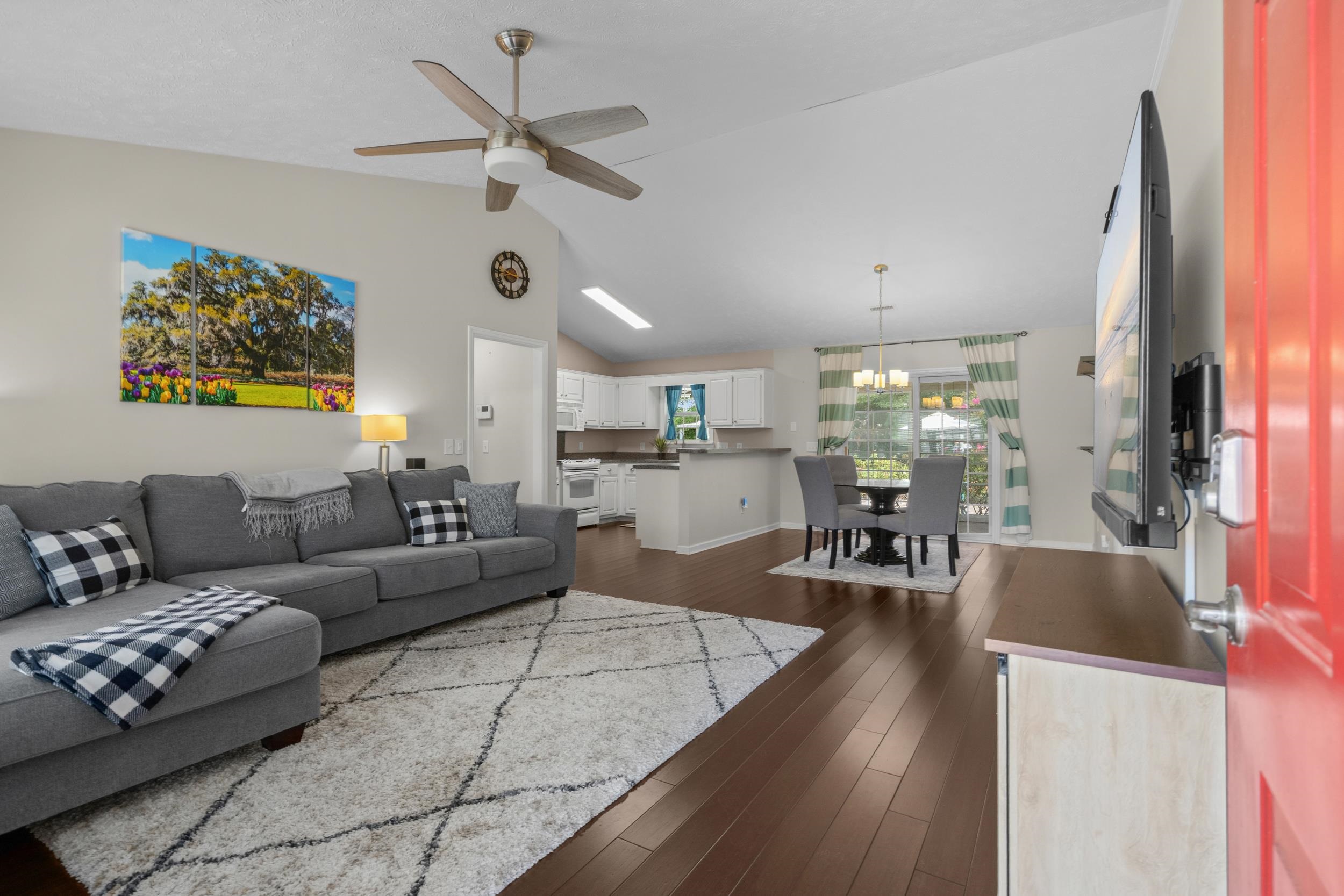 520a Crusade Circle Property Photo 10