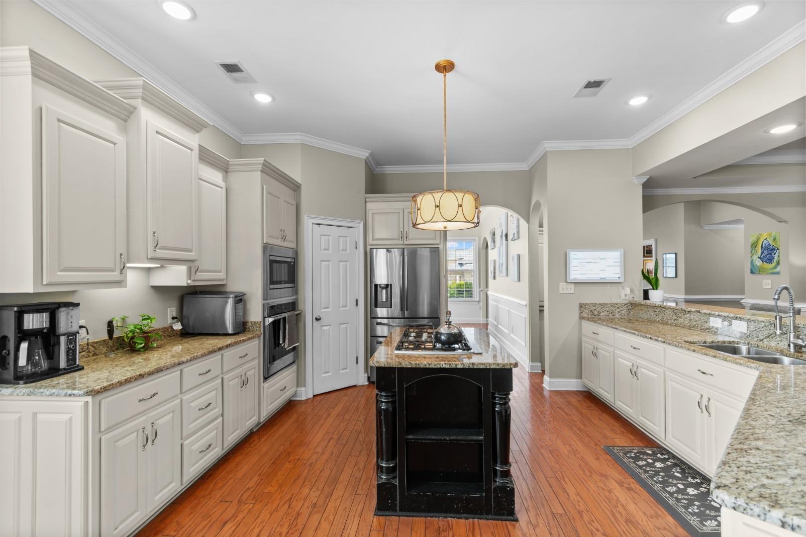 7045 Turtle Cove Dr. Property Photo 6