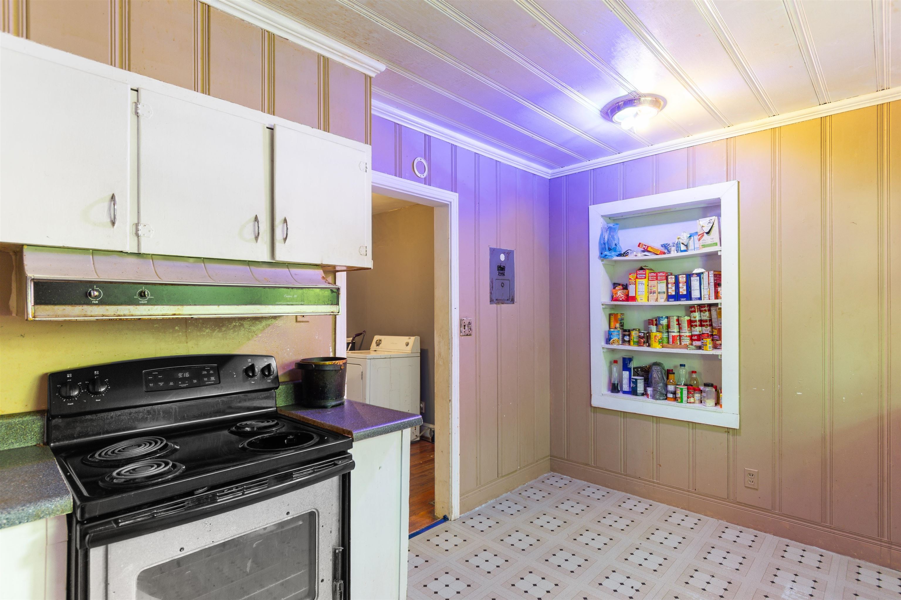 411 E Leitner St. Property Photo 7
