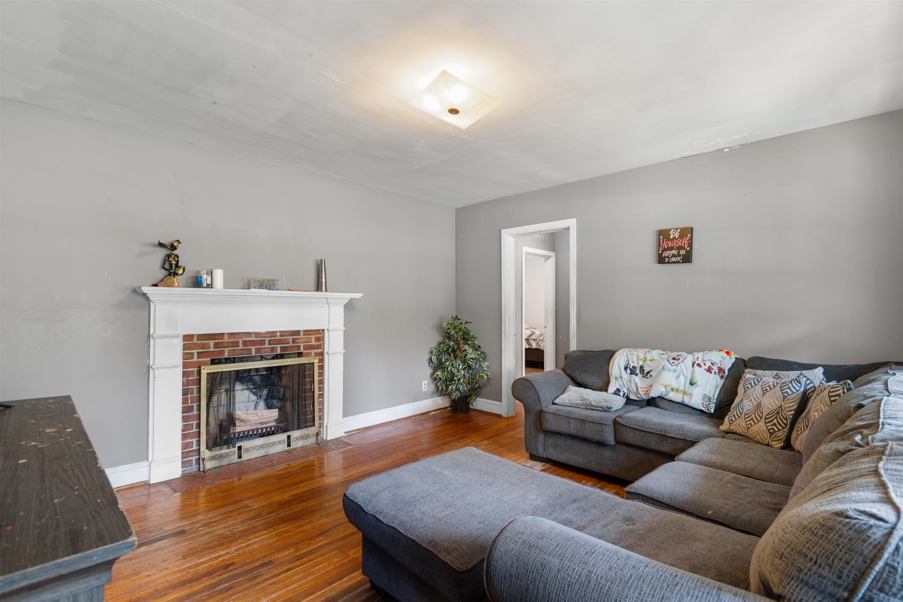 411 E Leitner St. Property Photo 11