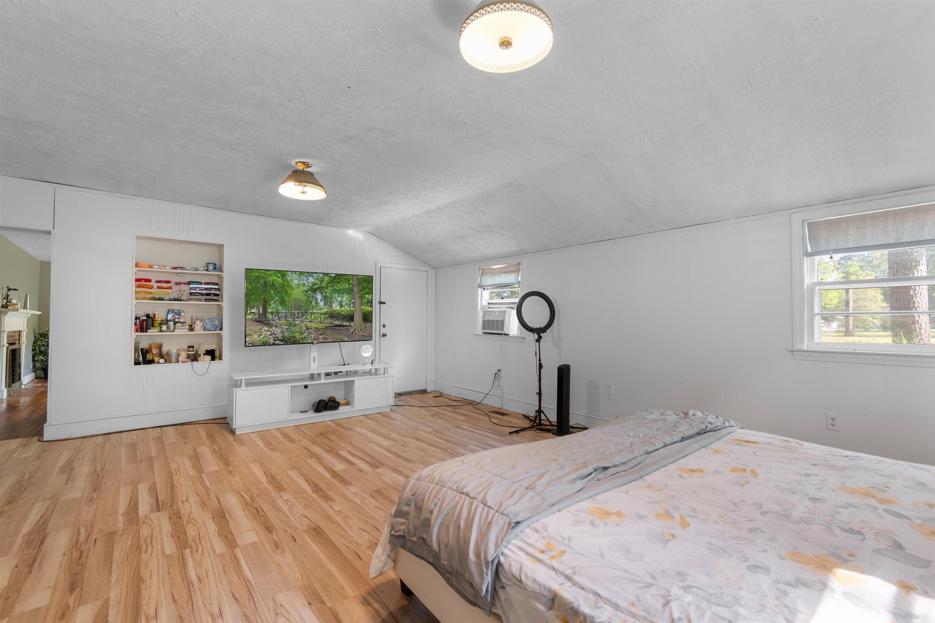 411 E Leitner St. Property Photo 17