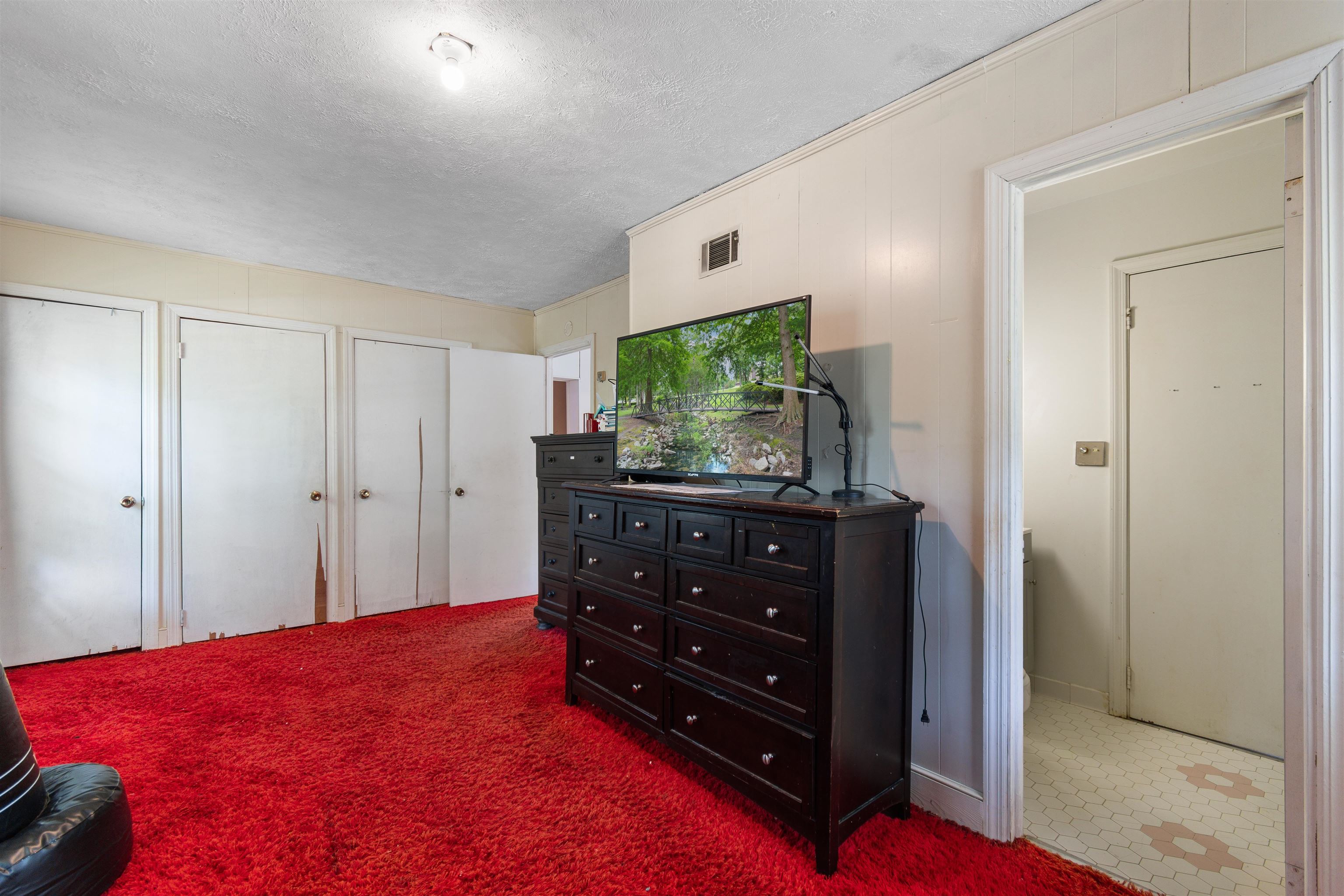 411 E Leitner St. Property Photo 22