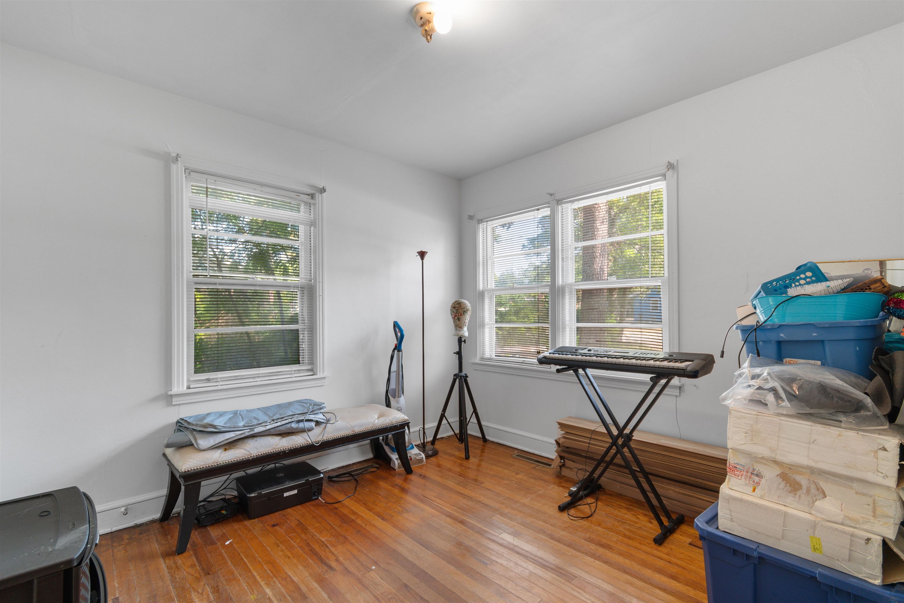 411 E Leitner St. Property Photo 28