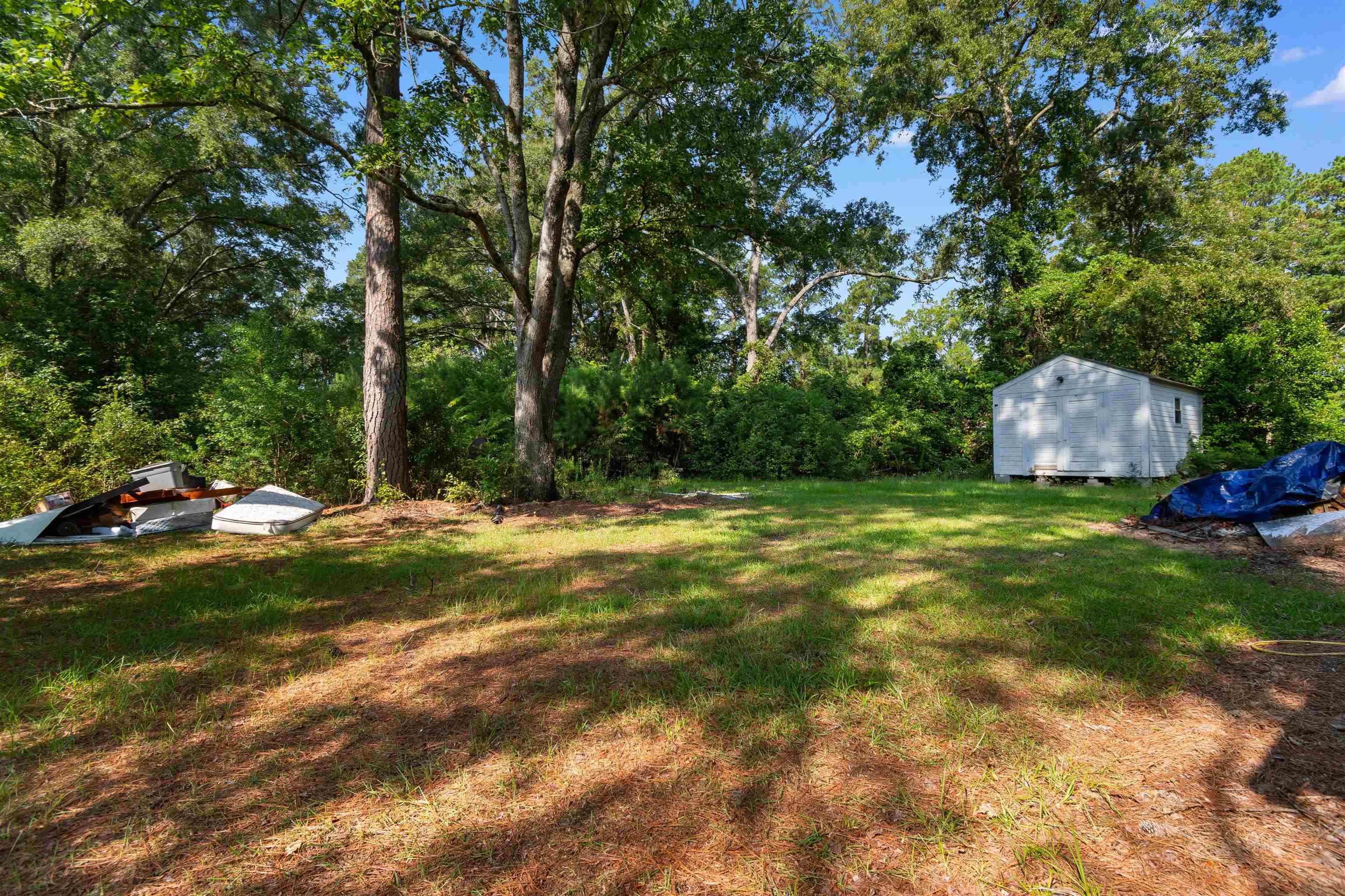 411 E Leitner St. Property Photo 33