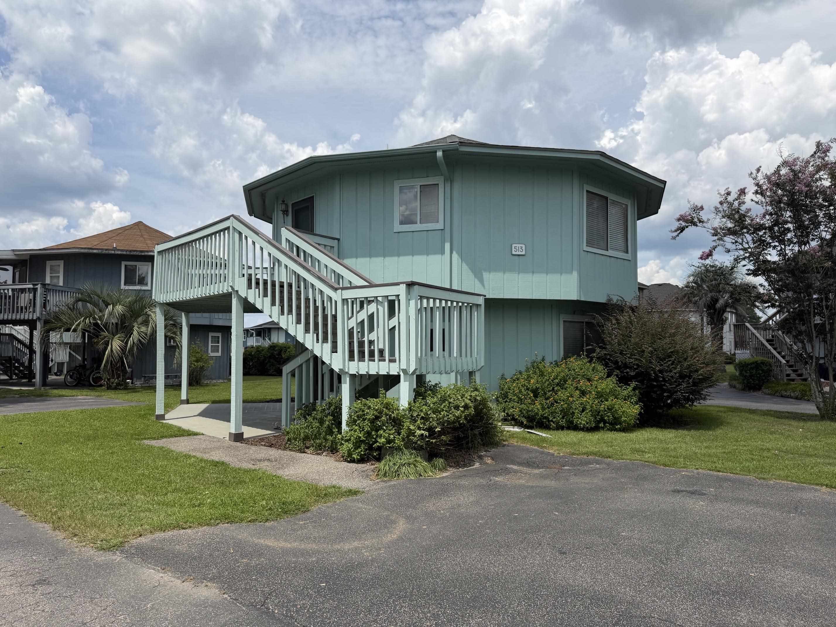 513 Tree Top Ln. Property Photo 1