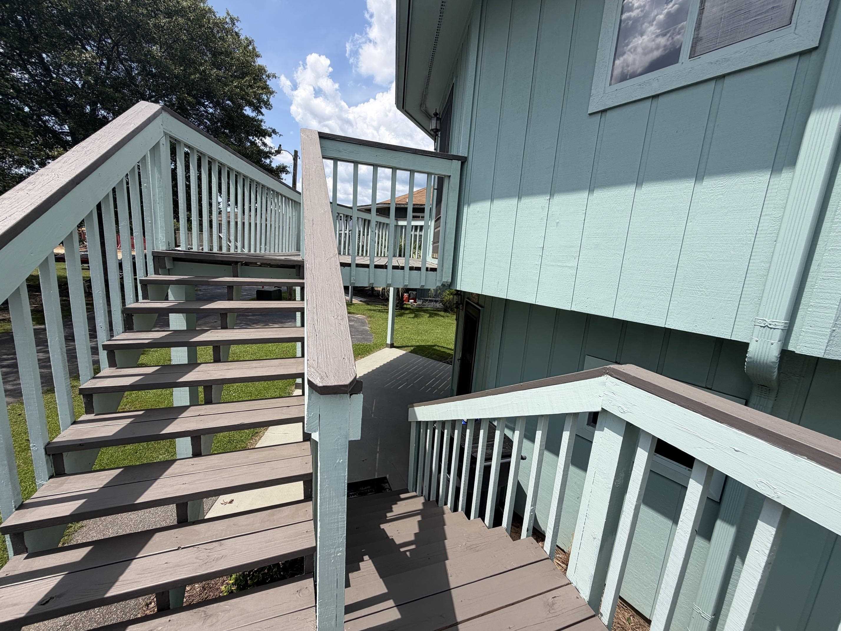 513 Tree Top Ln. Property Photo 22