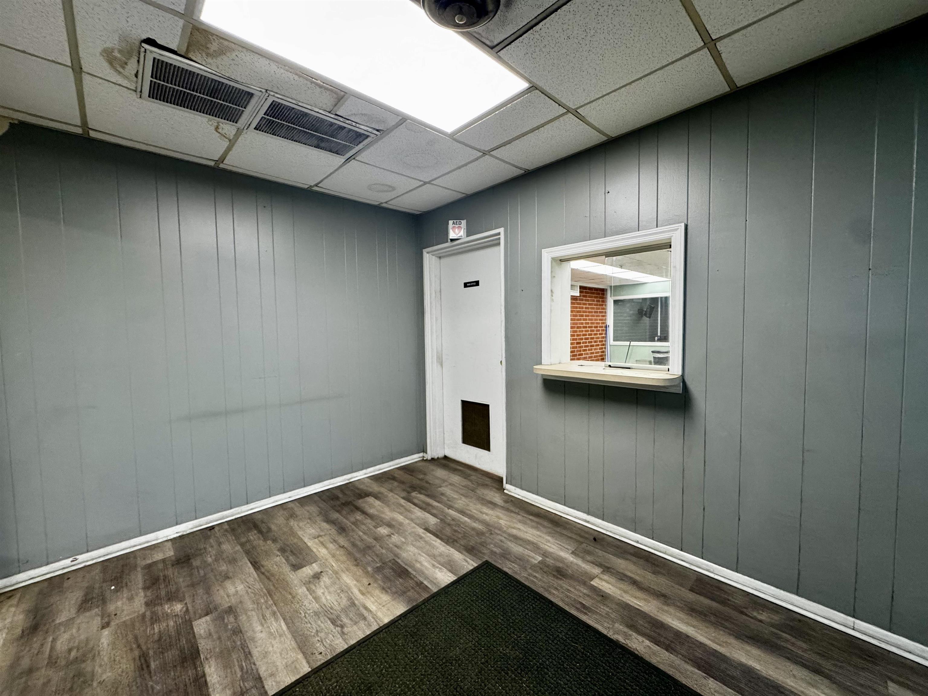 253 Hampton Ave. Property Photo 16