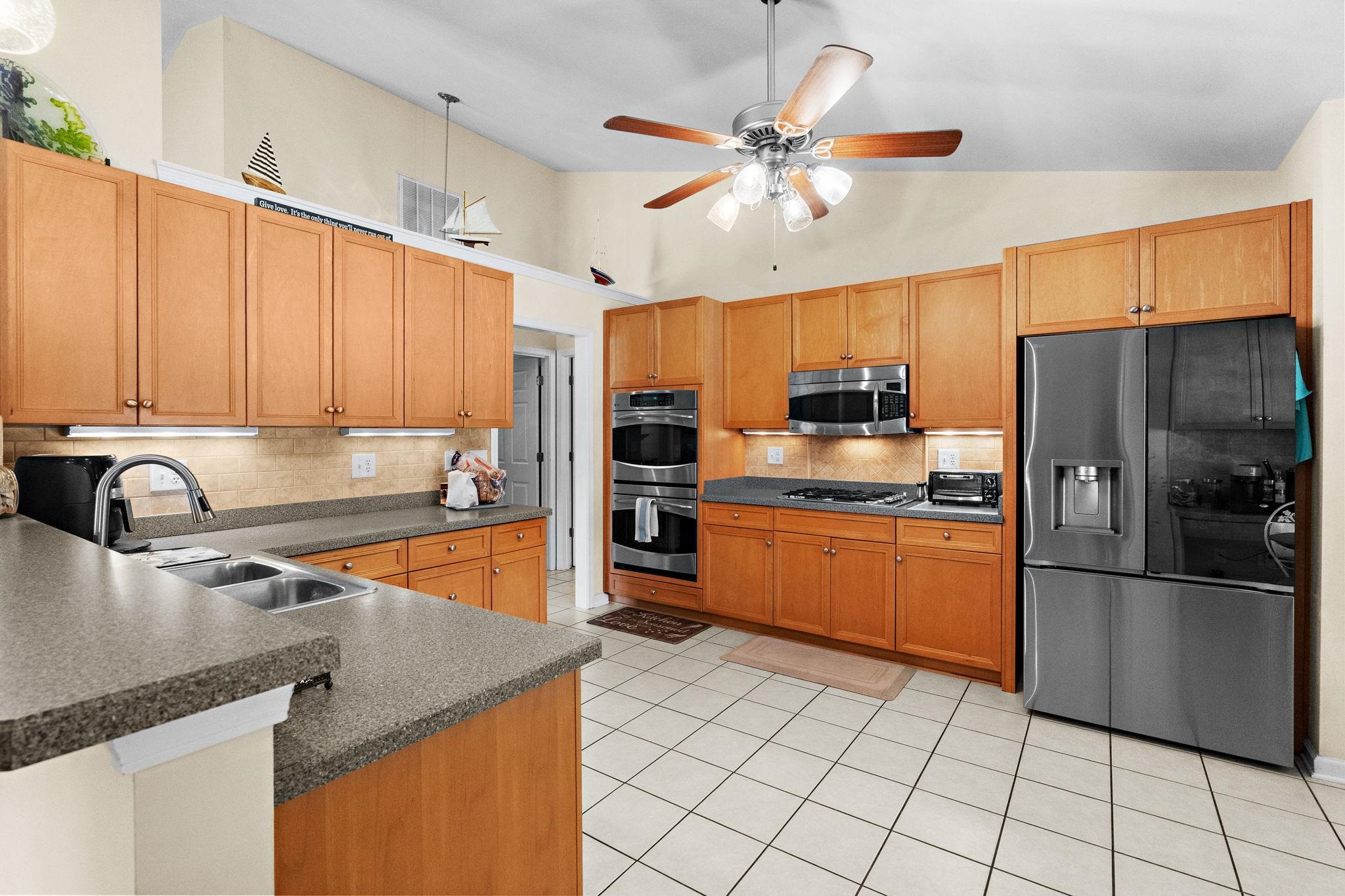 508 Coopers Hawk Ct. Property Photo 19