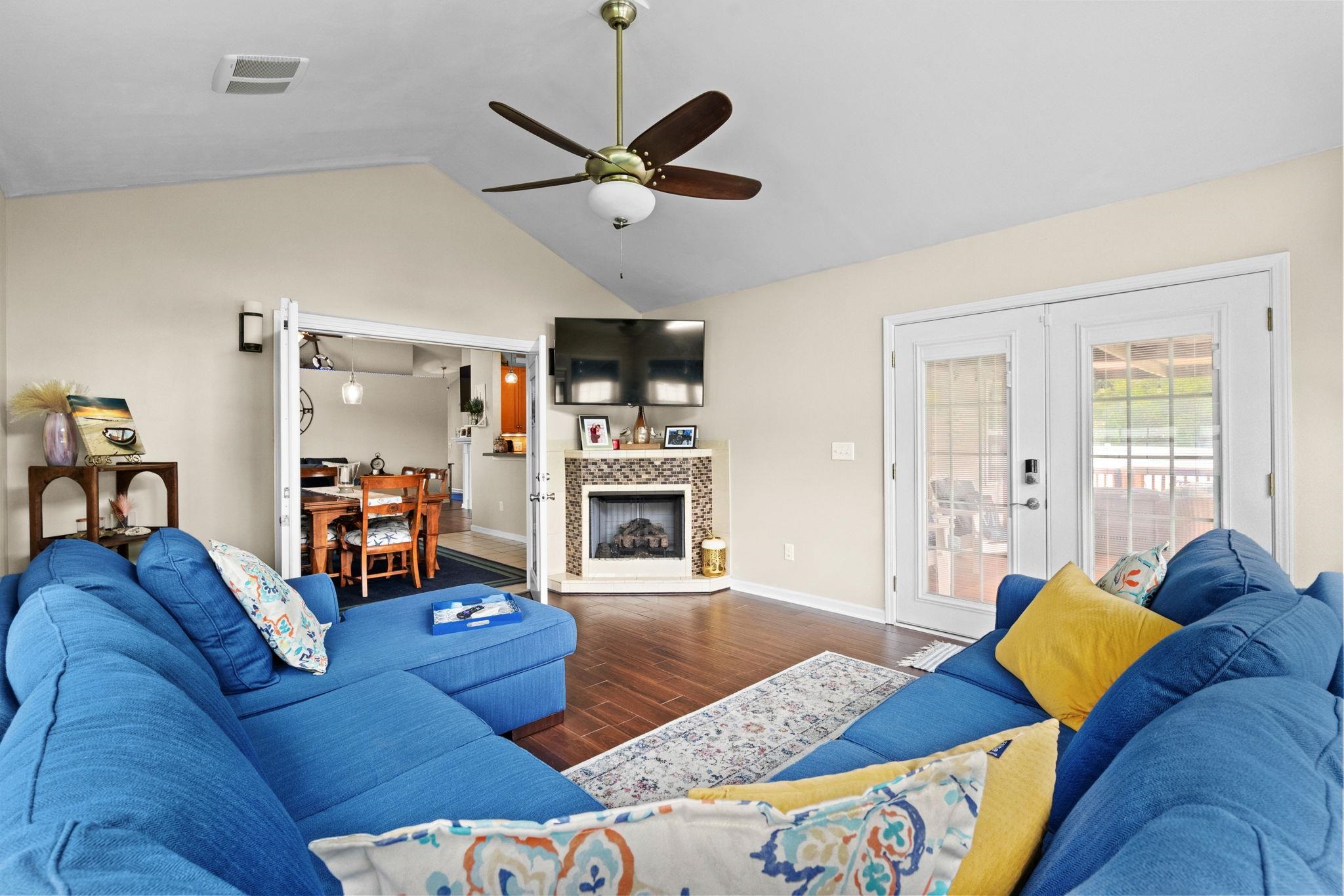 508 Coopers Hawk Ct. Property Photo 25