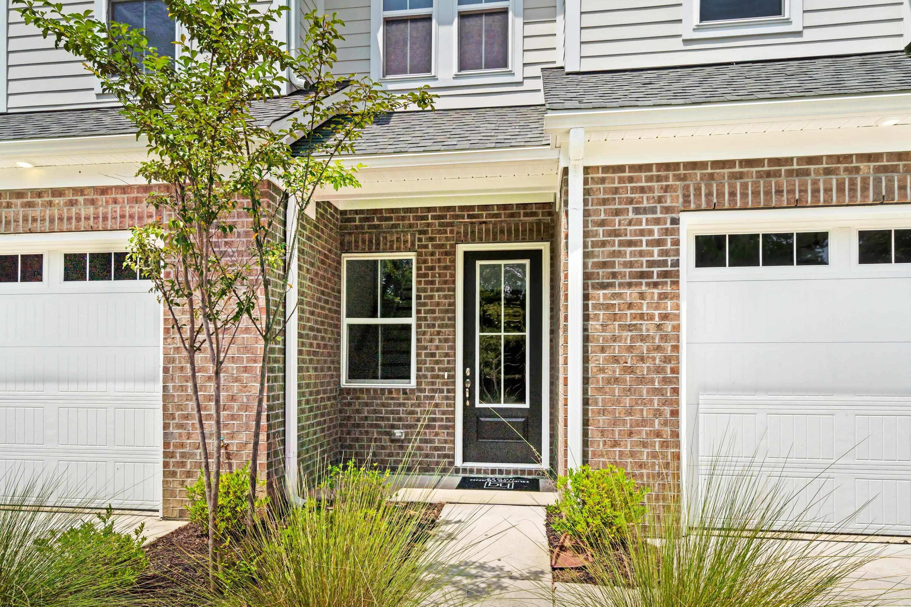 878 Foxtail Dr. Property Photo 3