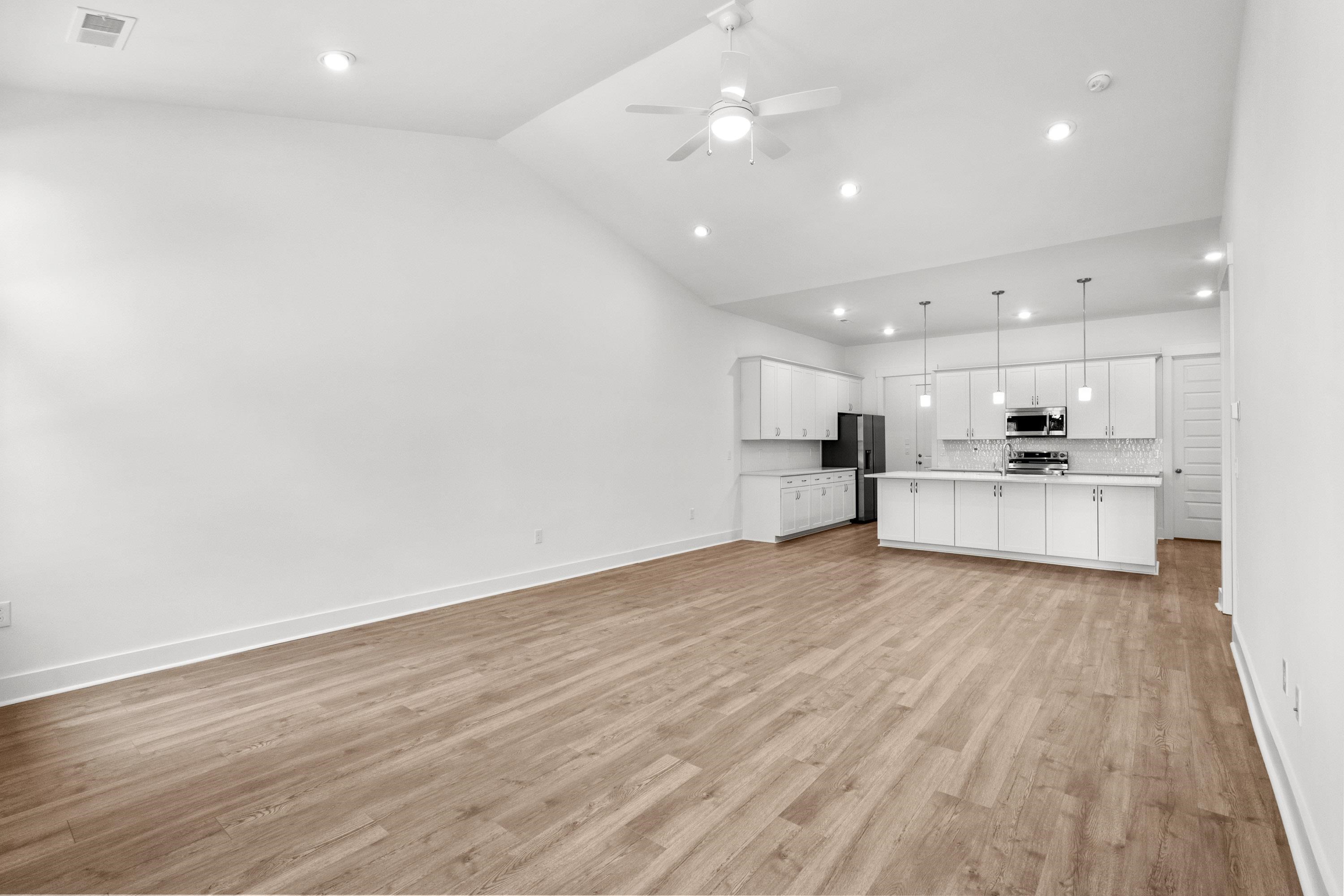 878 Foxtail Dr. Property Photo 14