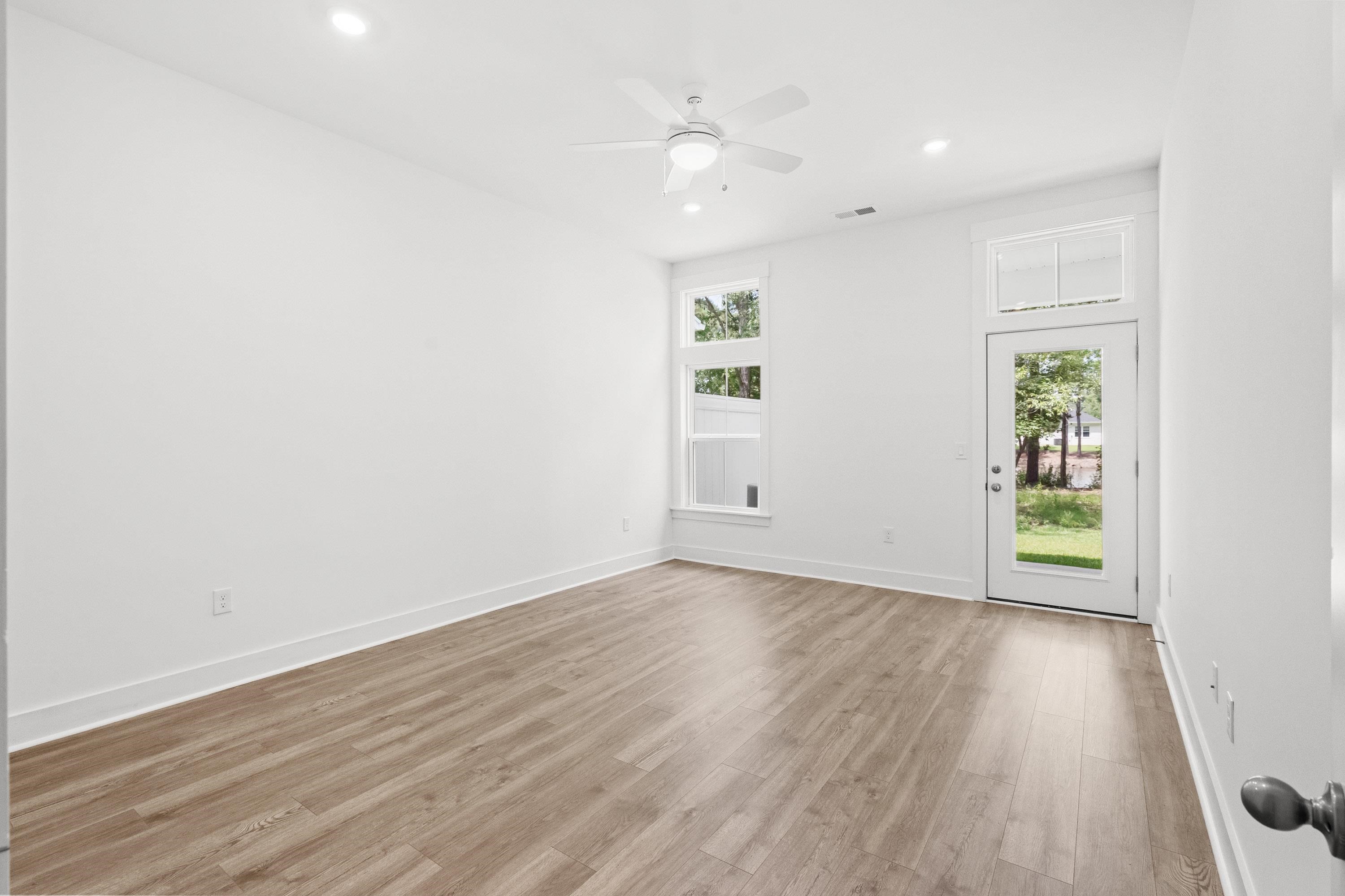 878 Foxtail Dr. Property Photo 20