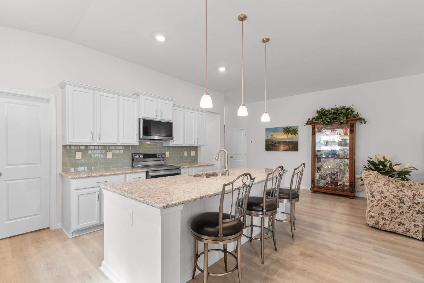 205 Juniata Loop Property Photo 4