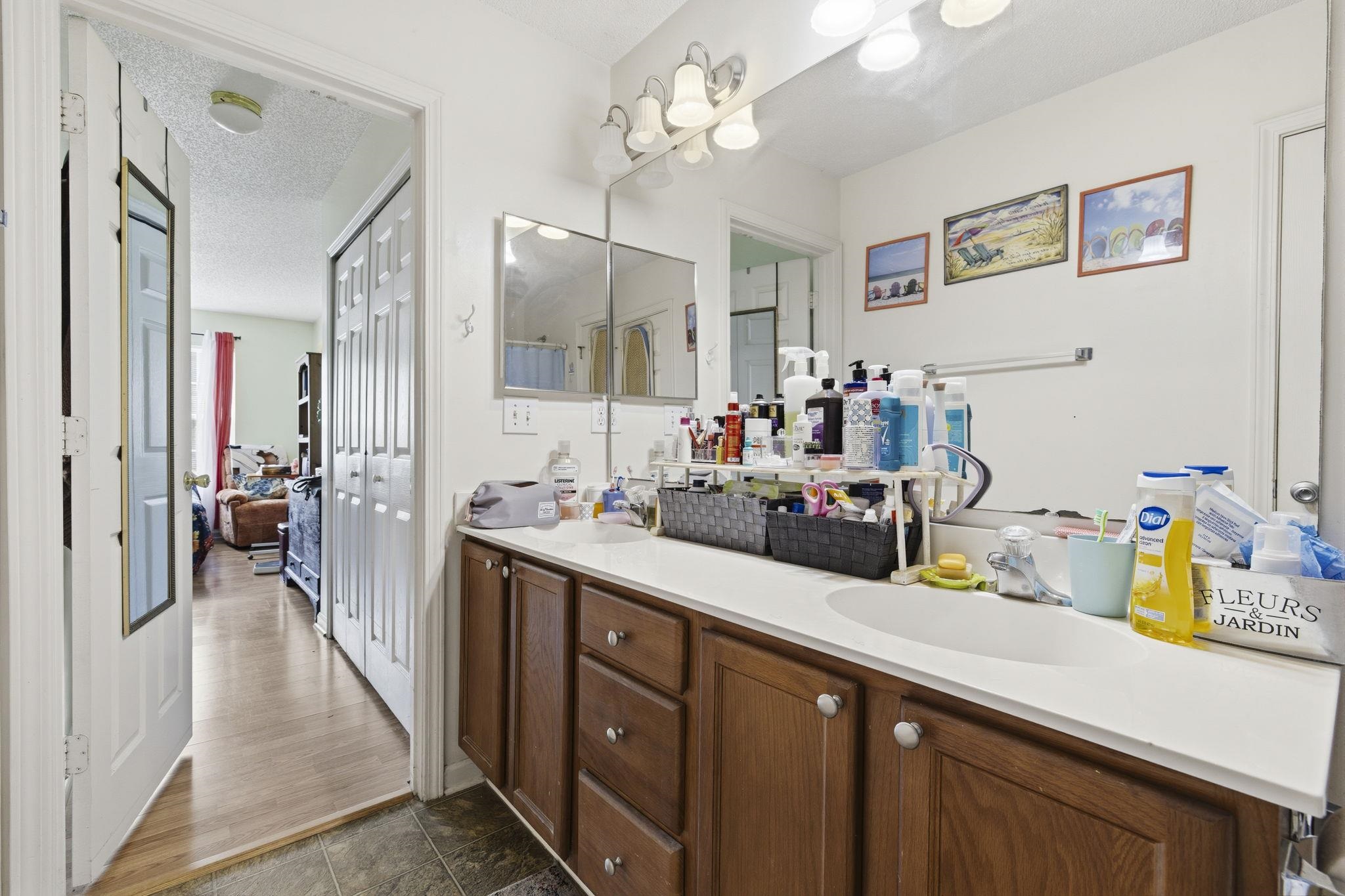 1055 Pinnacle Ln. Property Photo 22