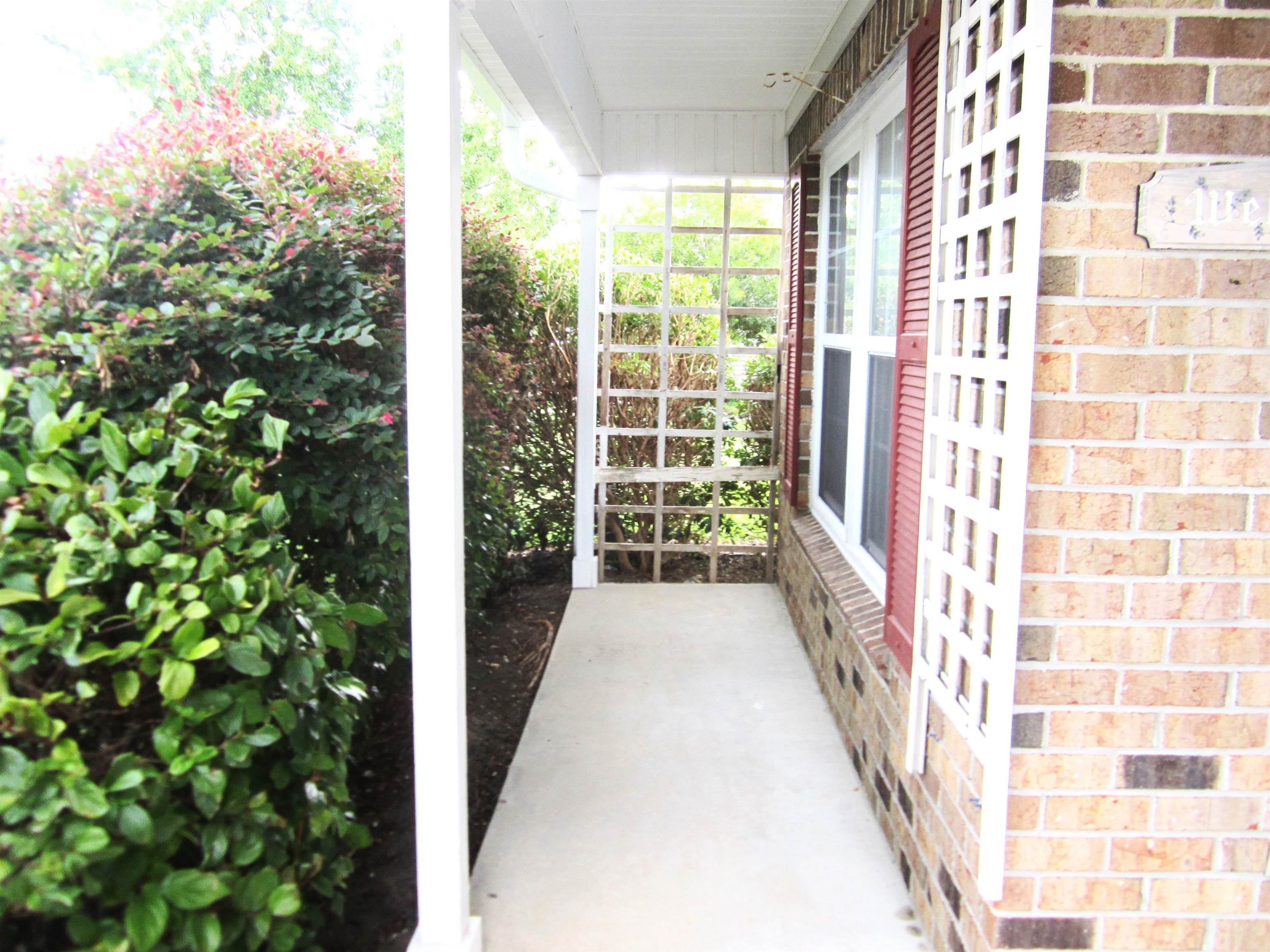 178 Tibton Circle Property Photo 2