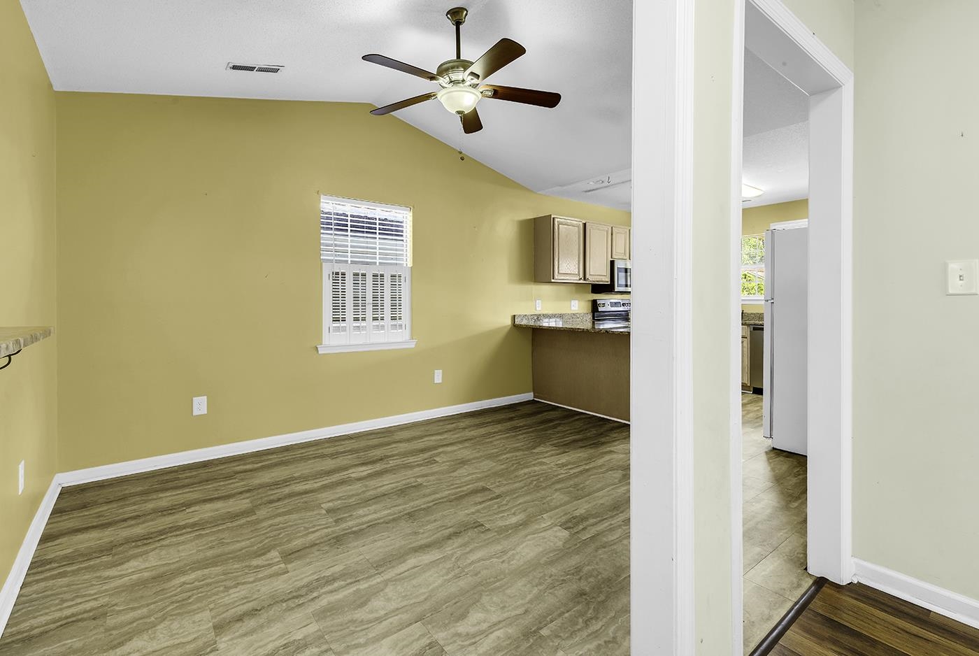 208 Coppersmith Ln. Property Photo 8