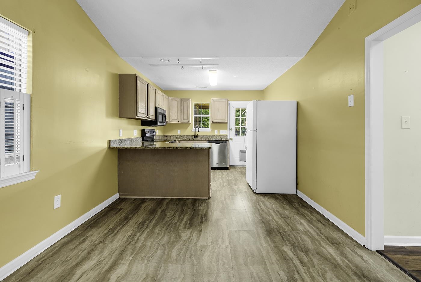 208 Coppersmith Ln. Property Photo 9