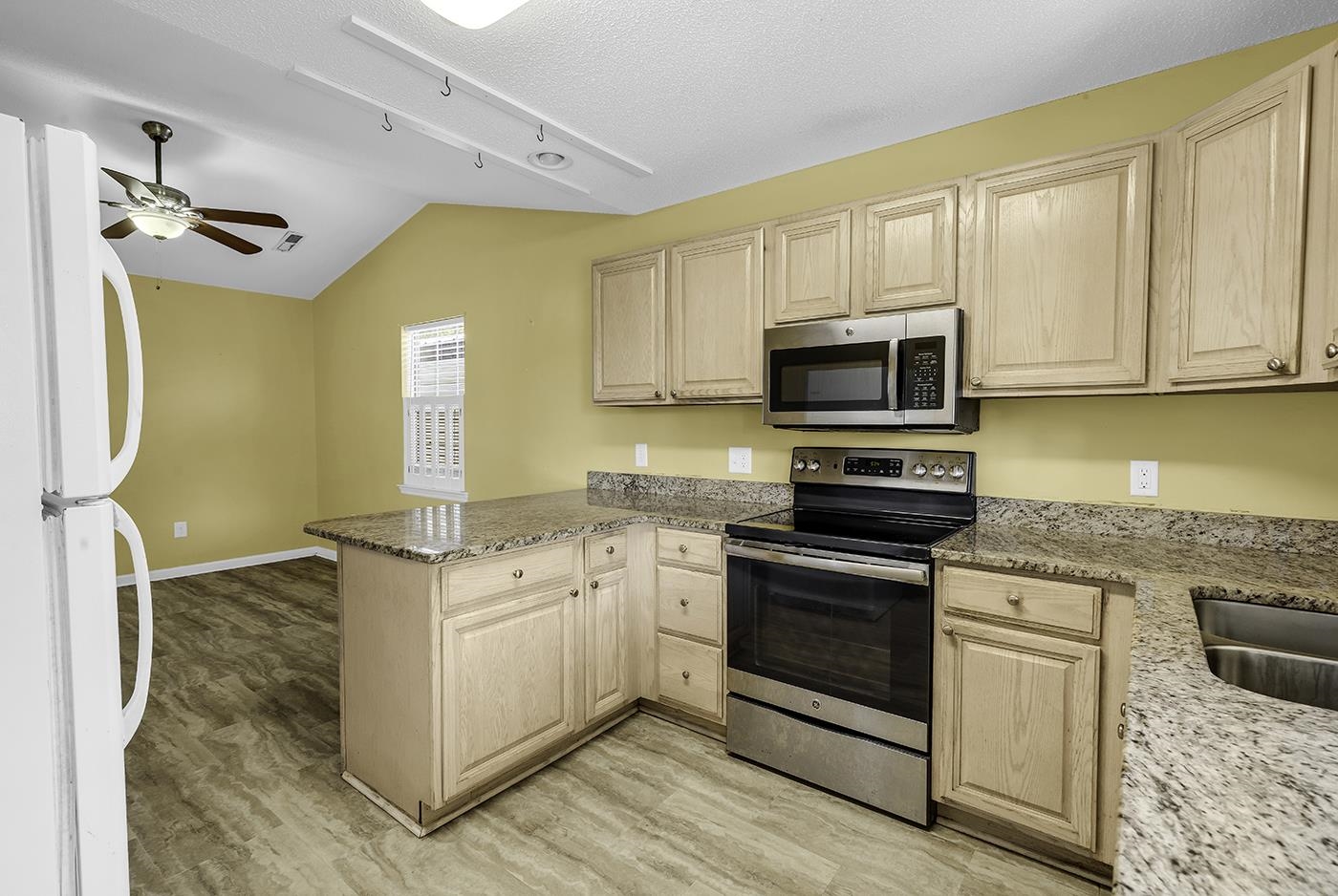 208 Coppersmith Ln. Property Photo 13