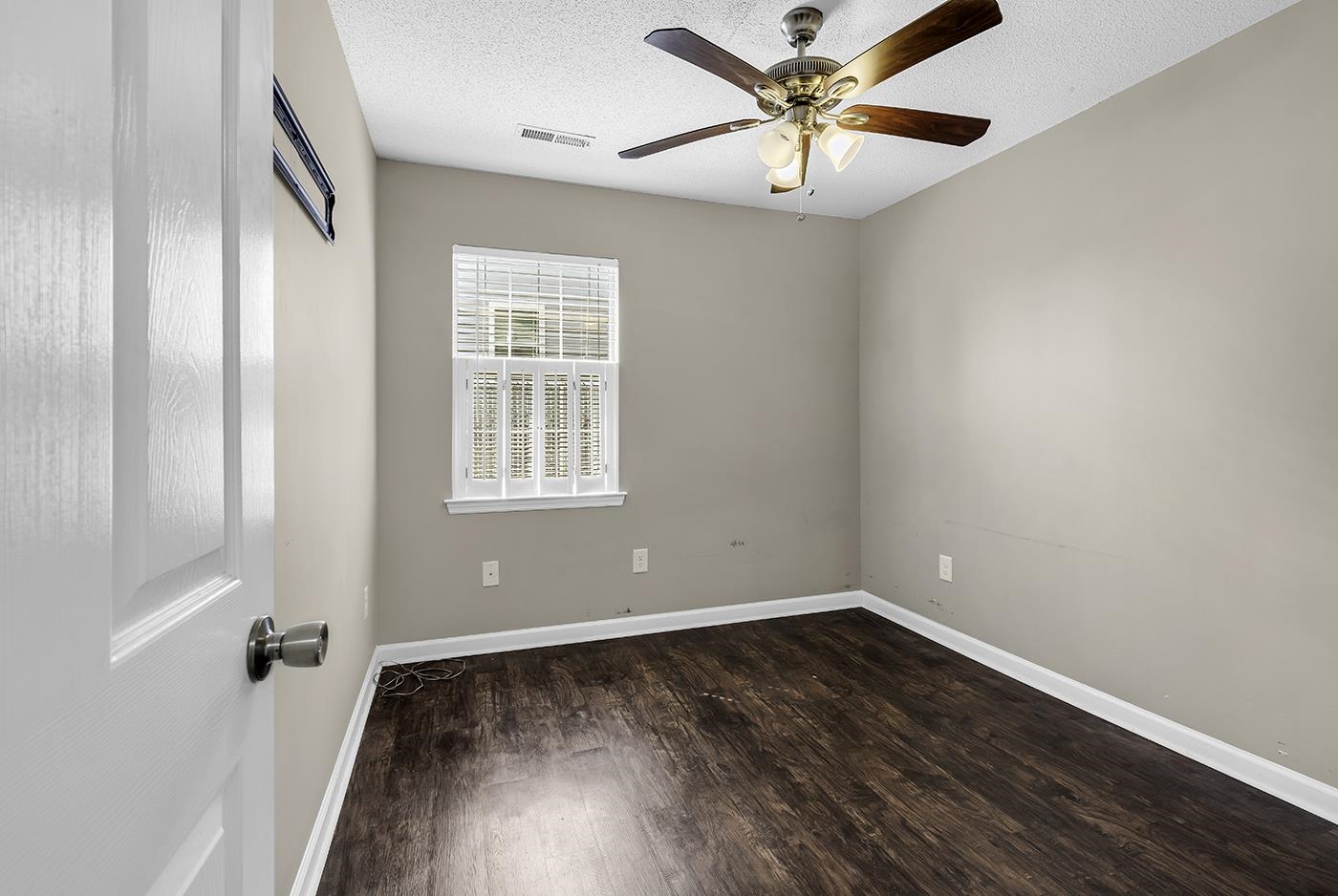 208 Coppersmith Ln. Property Photo 24