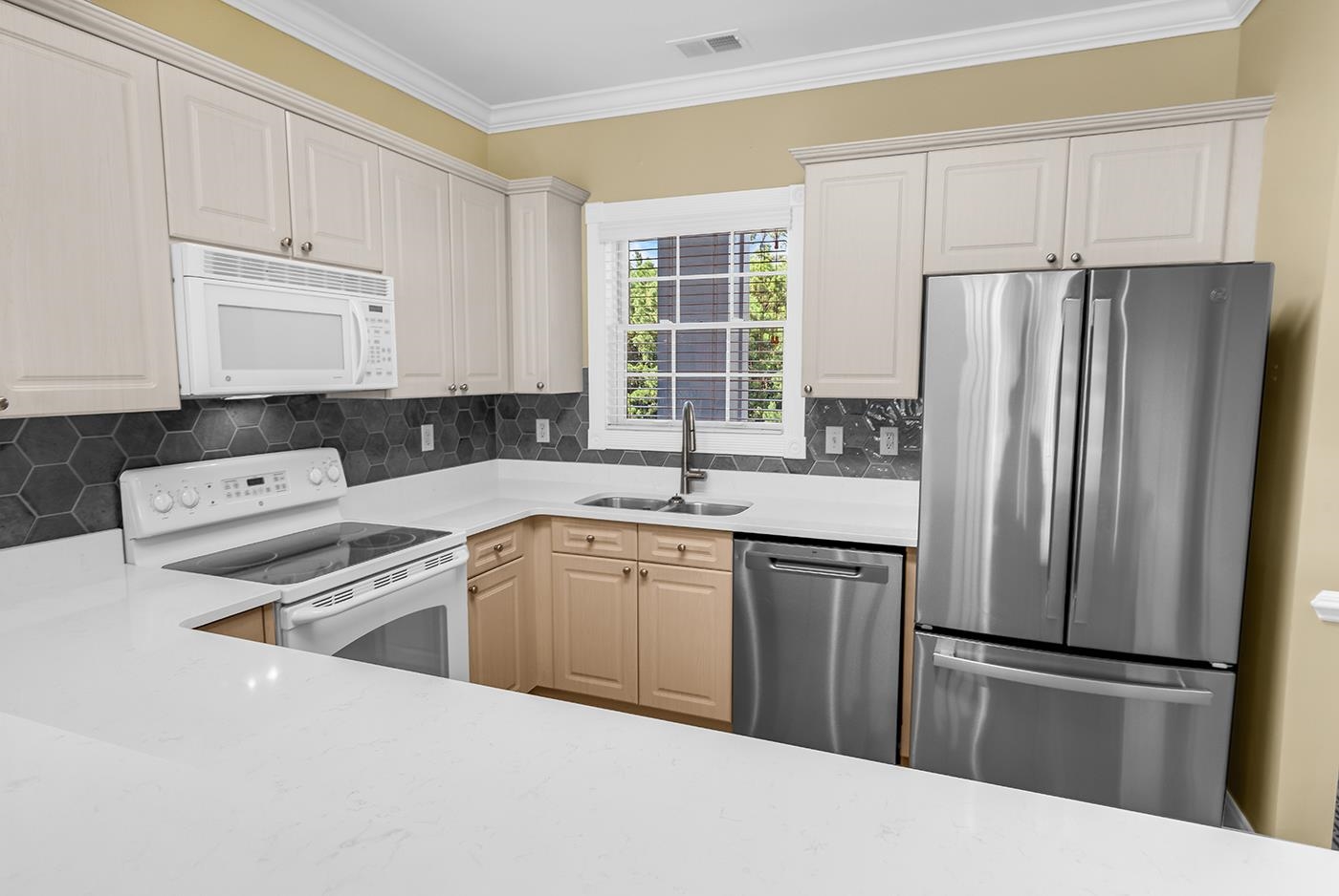 4847 Luster Leaf Circle Property Photo 12