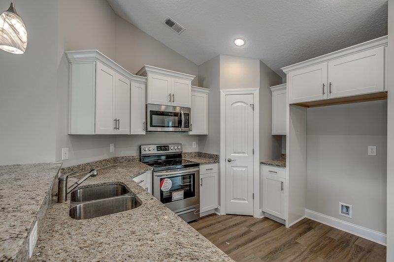 1268 Blue Moon Dr. Property Photo 13