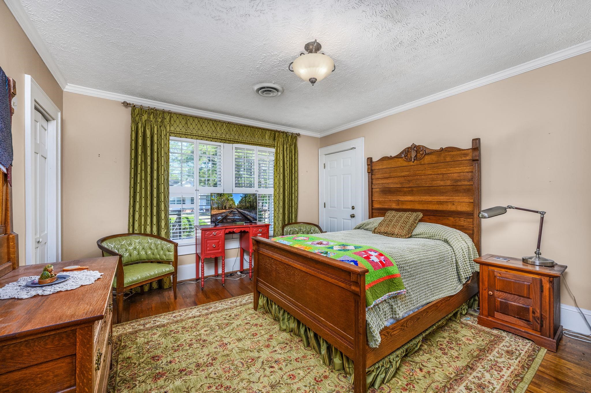 3116 Main St. Property Photo 17