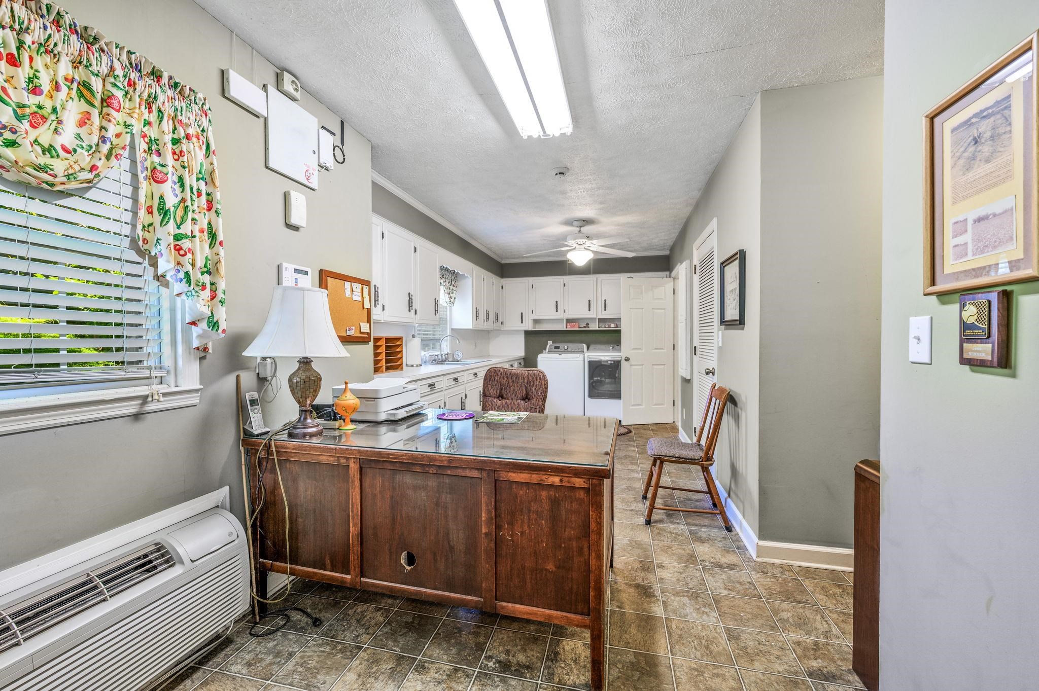 3116 Main St. Property Photo 30