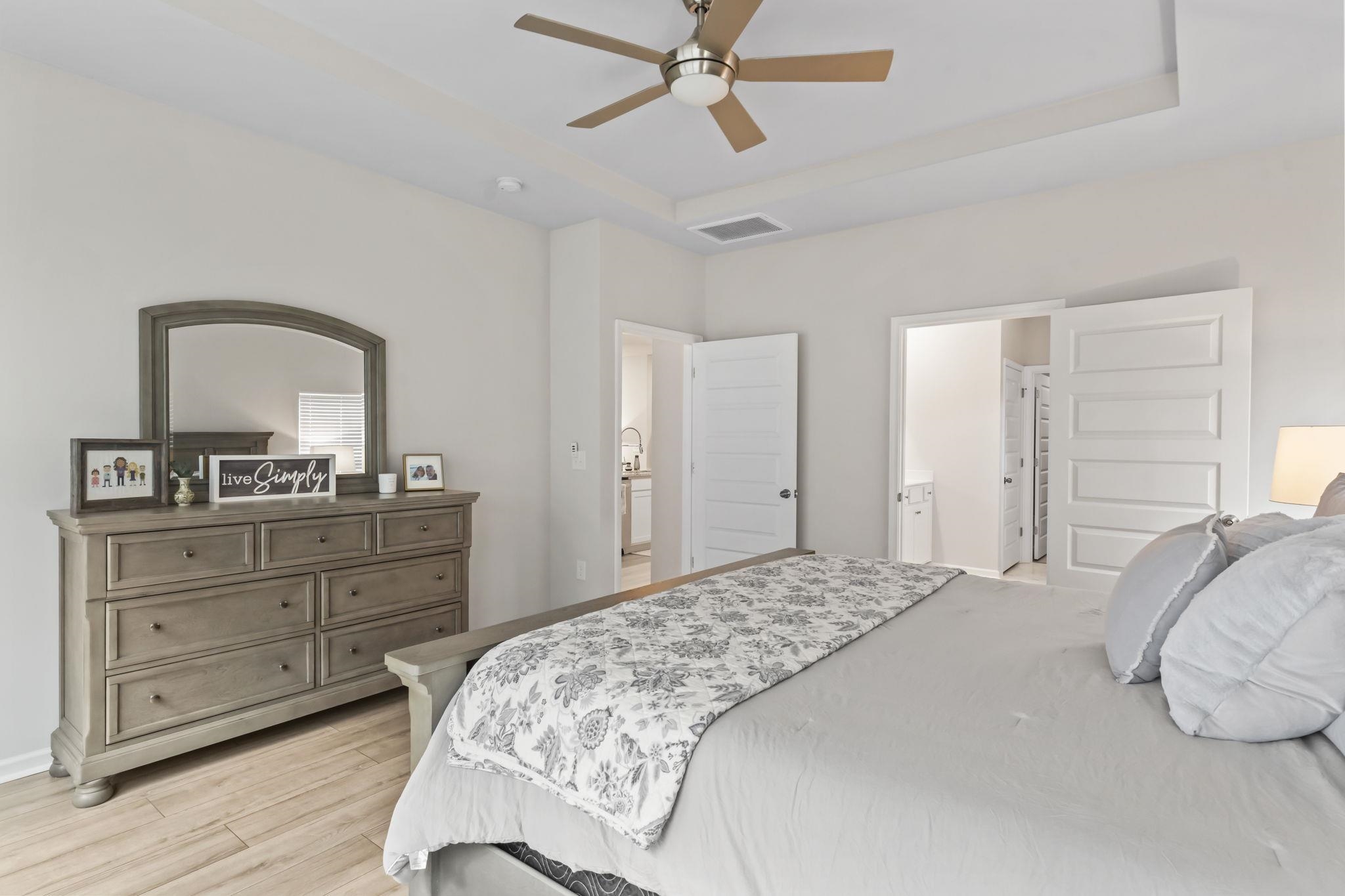 2070 Santa Maria St. Property Photo 23