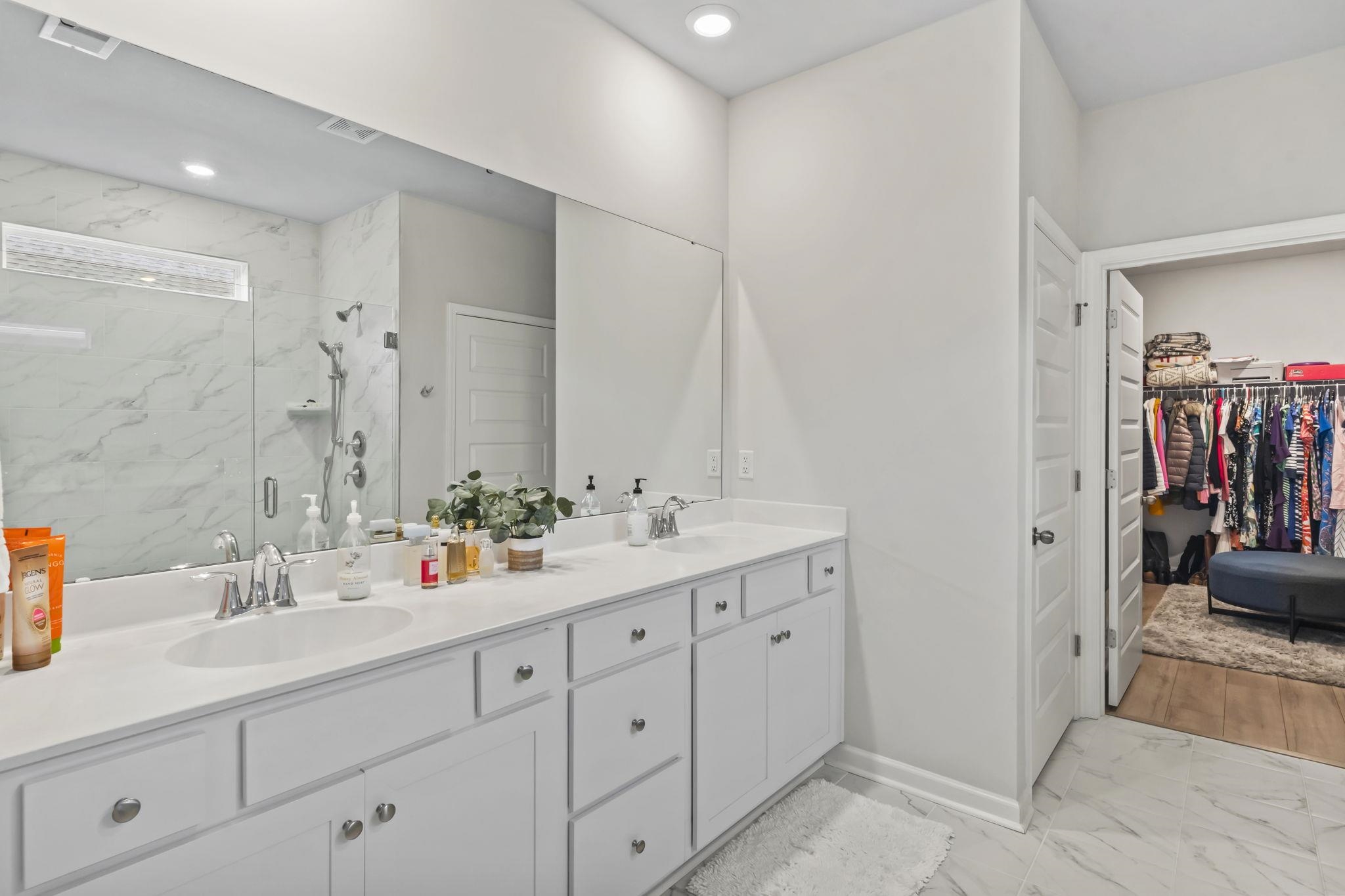 2070 Santa Maria St. Property Photo 27