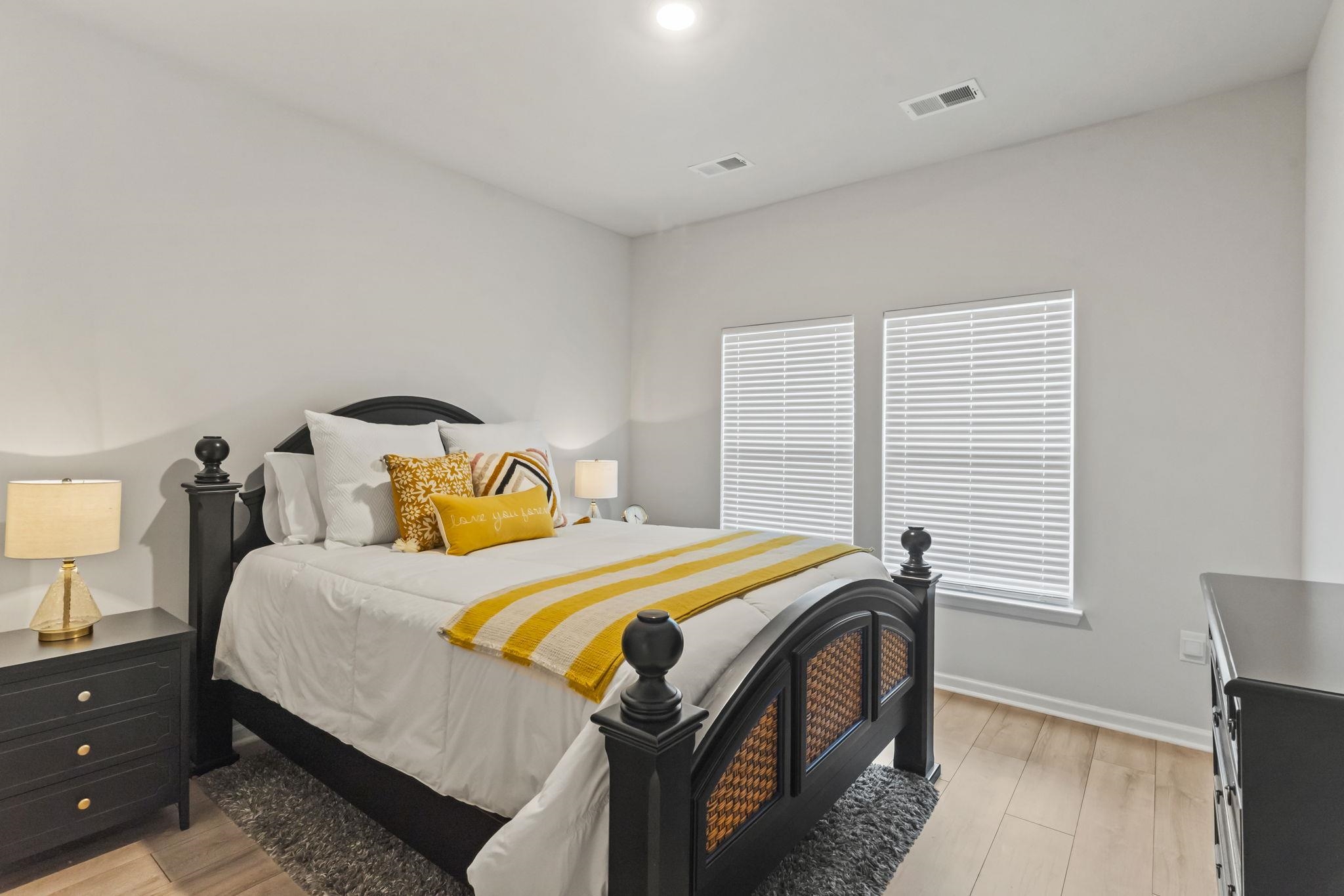 2070 Santa Maria St. Property Photo 37