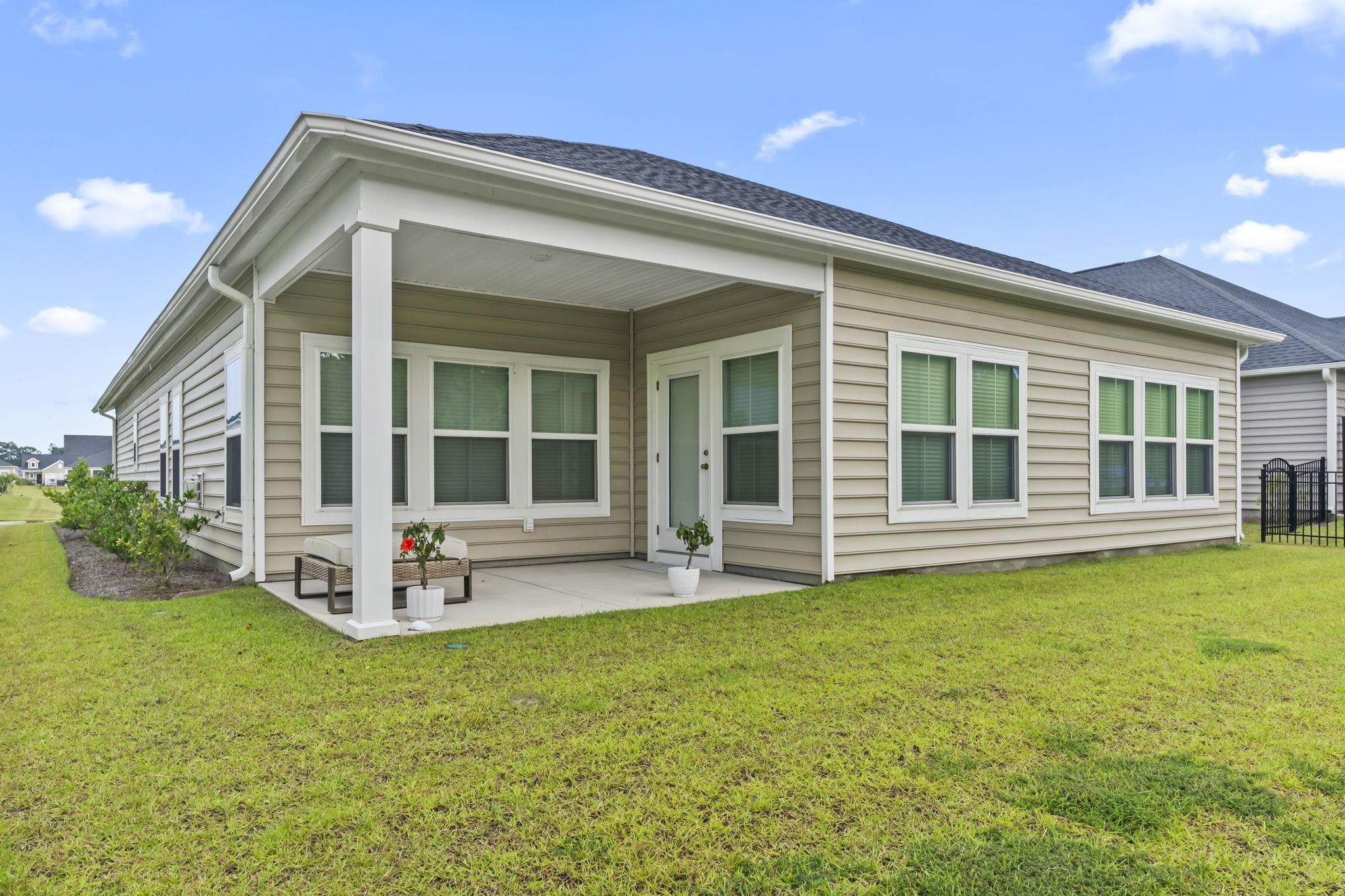 2070 Santa Maria St. Property Photo 39