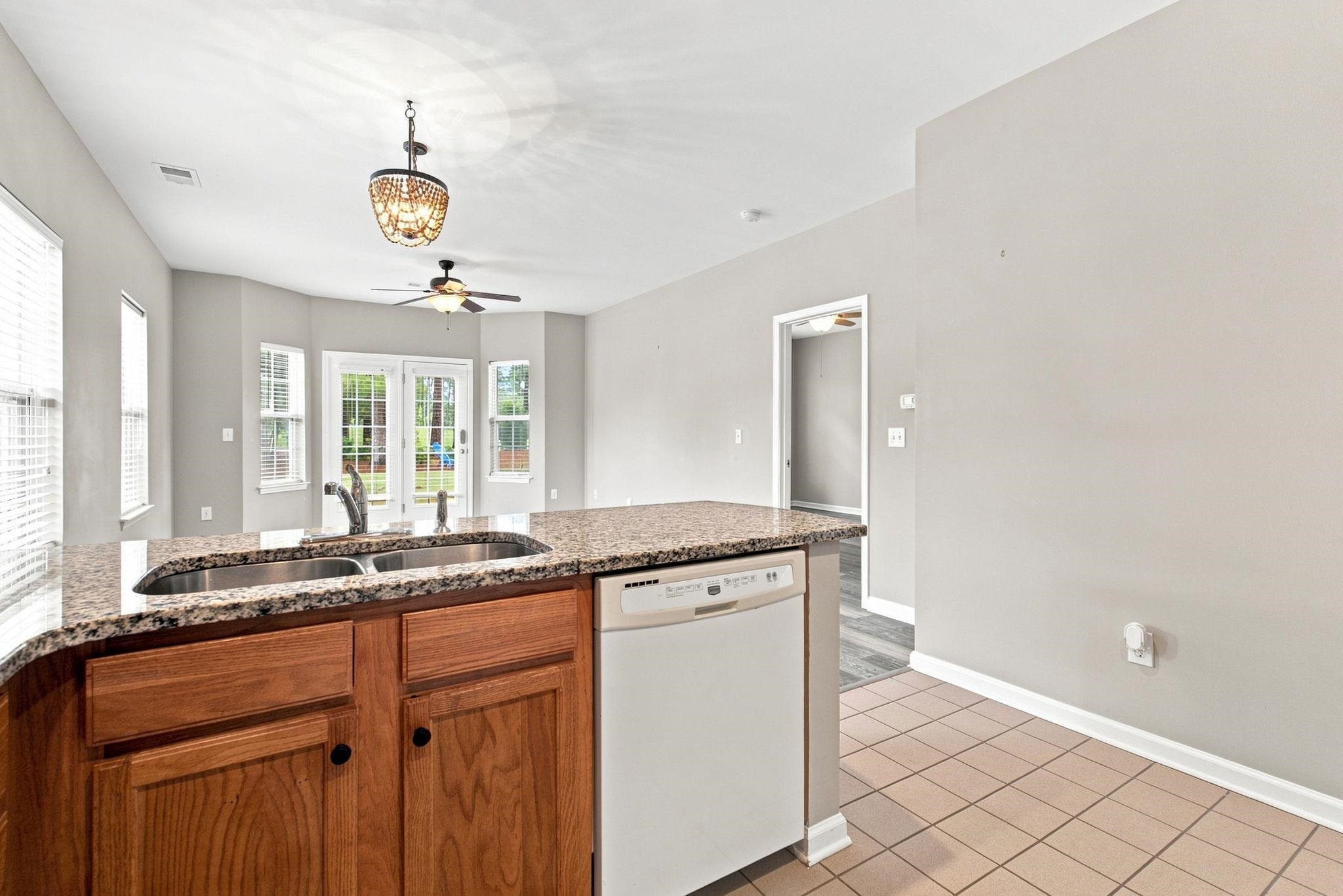 4553 Girvan Dr. Property Photo 11