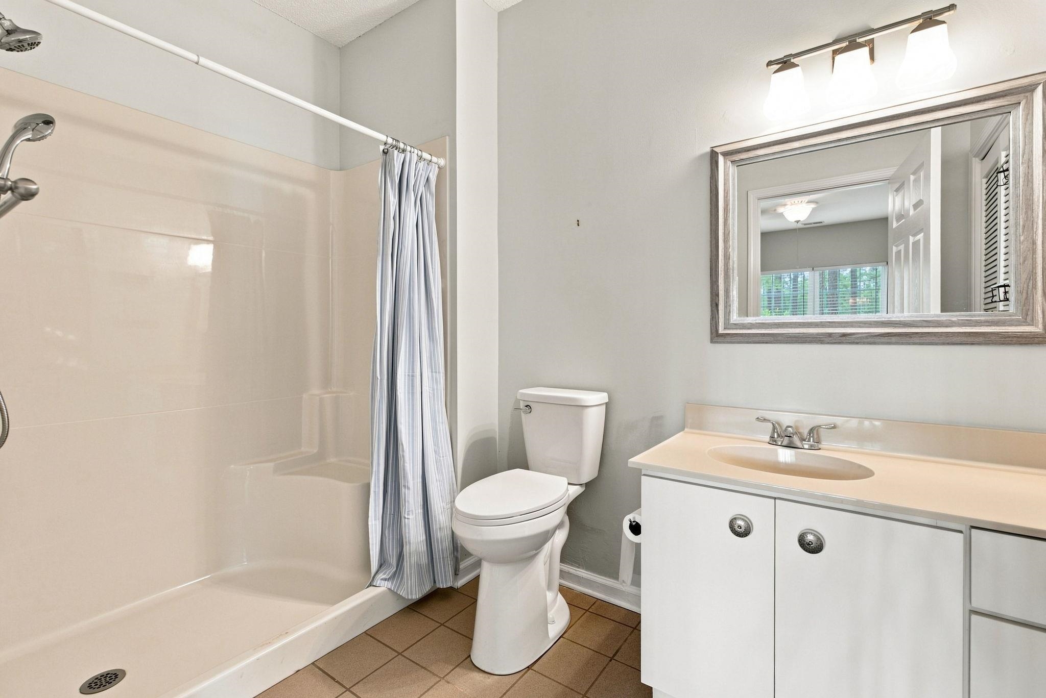 4553 Girvan Dr. Property Photo 21