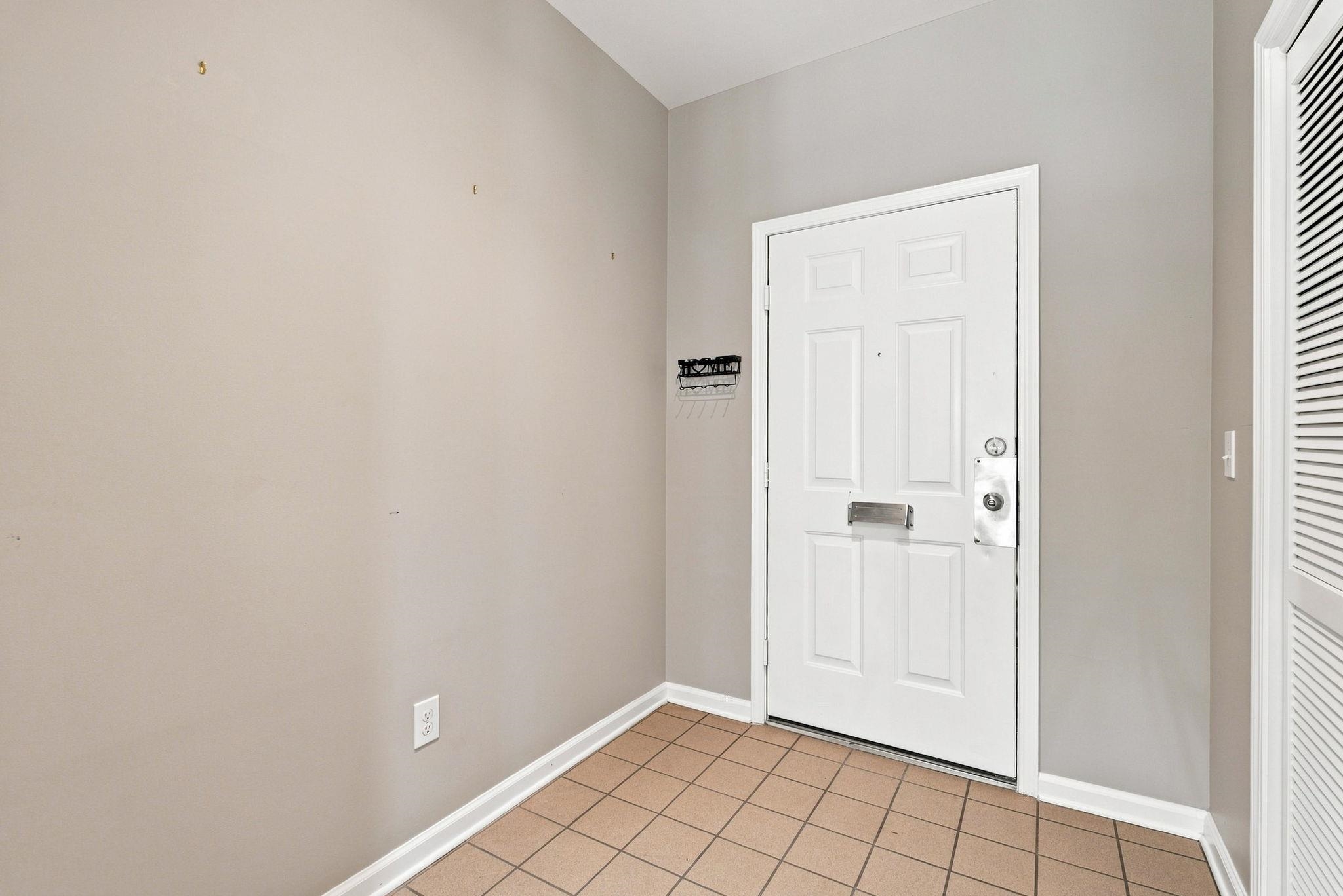 4553 Girvan Dr. Property Photo 26