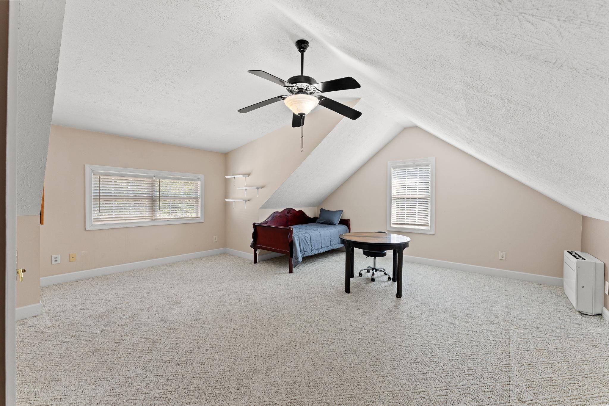 928 Heshbon Dr. Property Photo 30