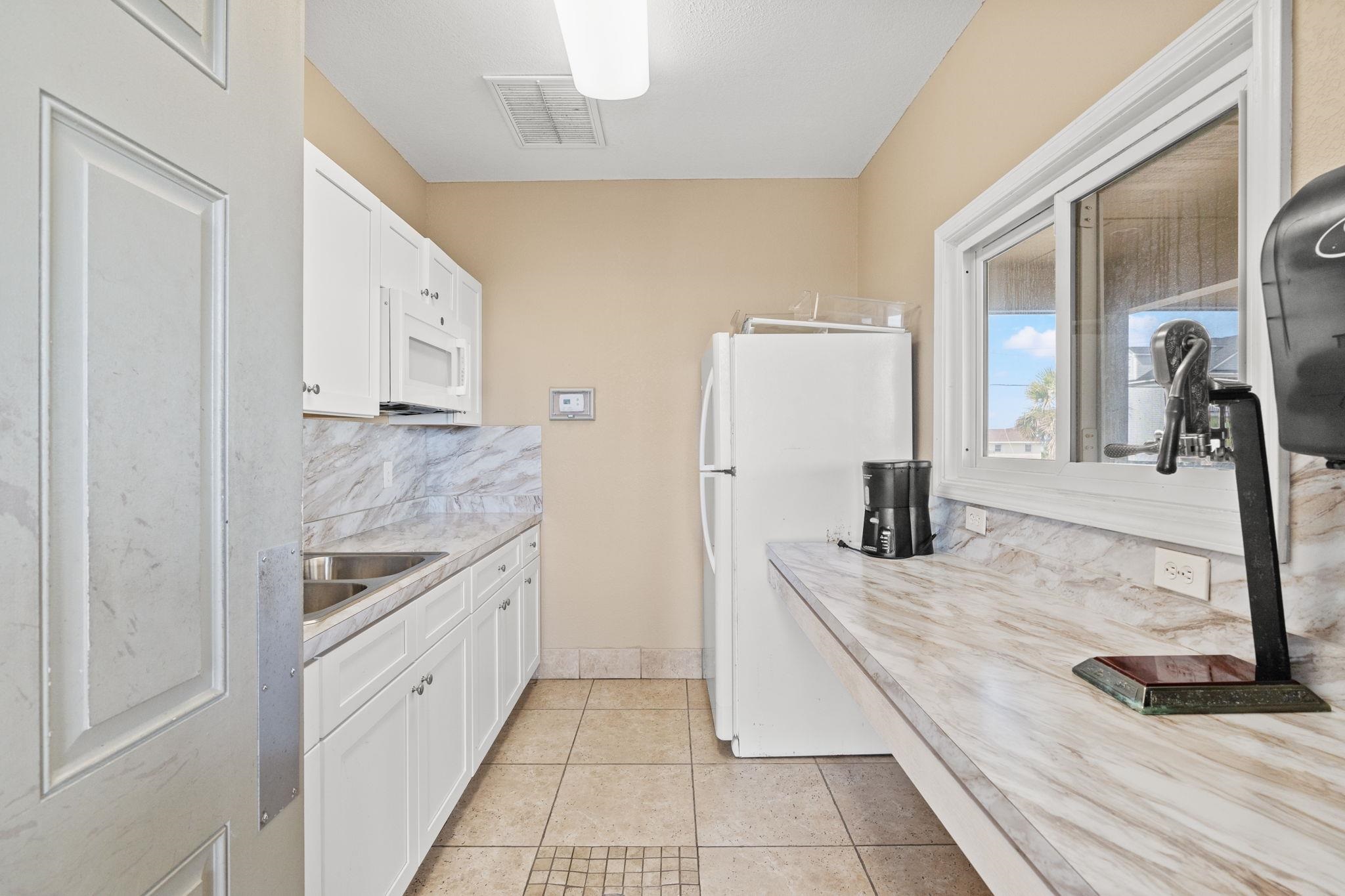 928 Heshbon Dr. Property Photo 79