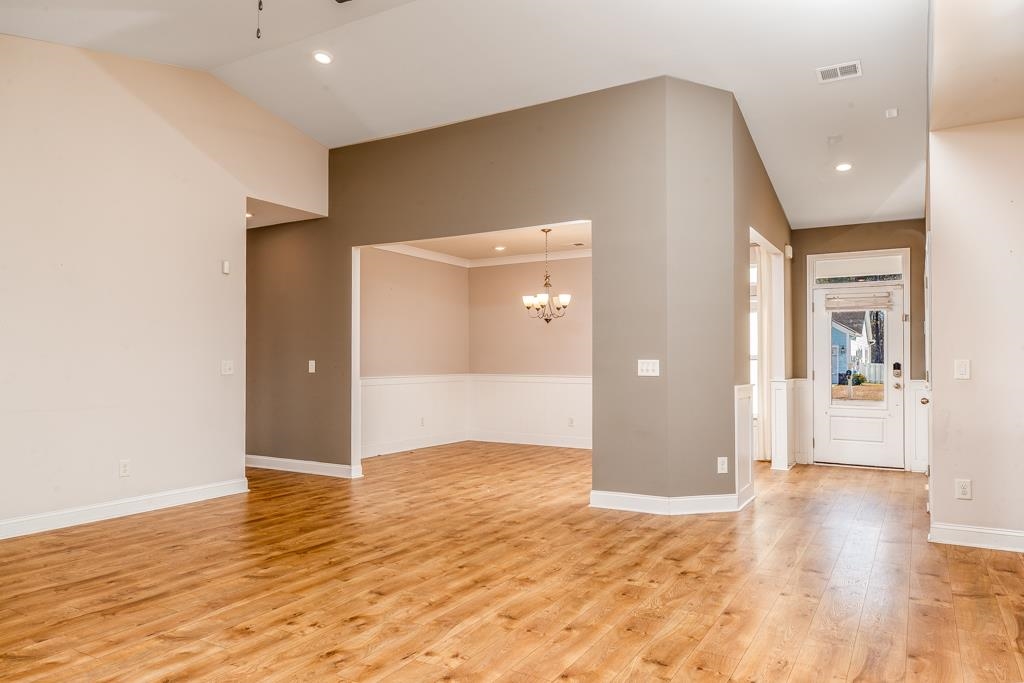 1208 Ficus Dr. Property Photo 10