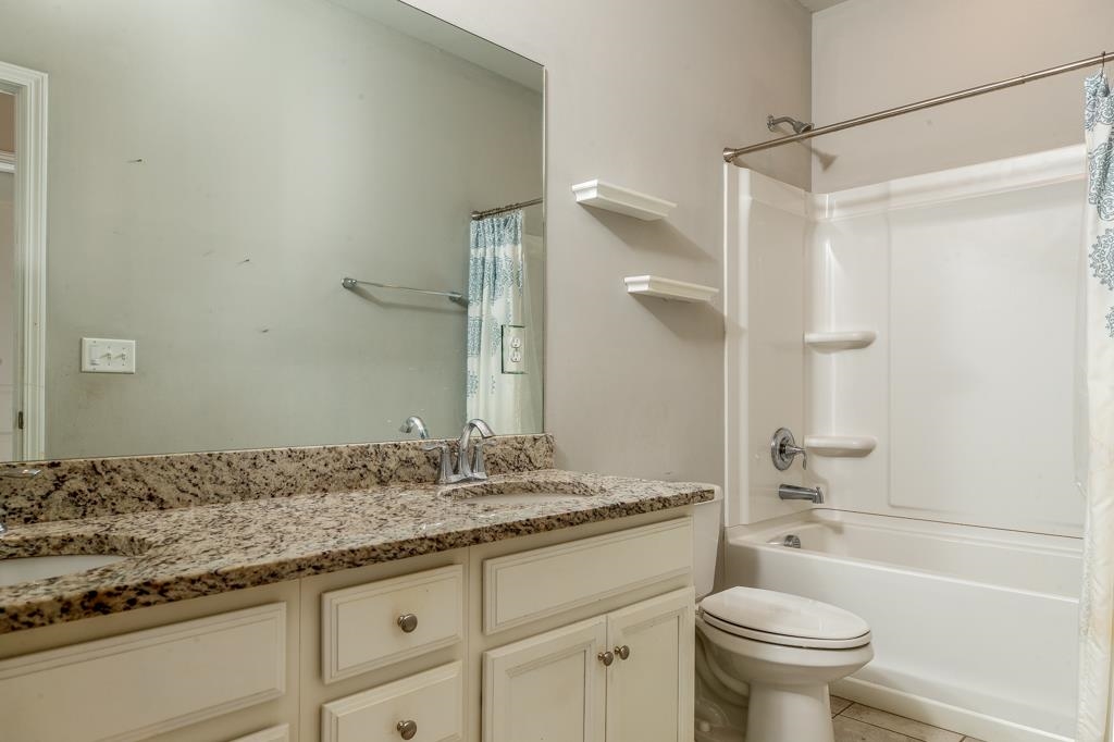 1208 Ficus Dr. Property Photo 17