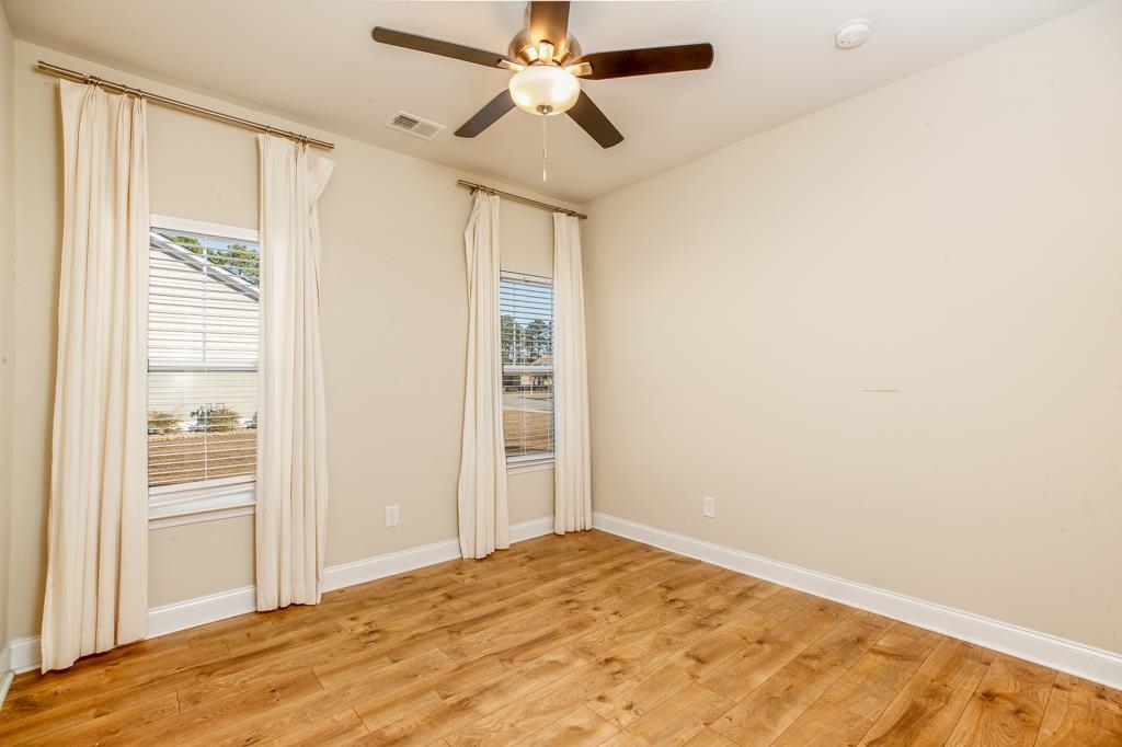 1208 Ficus Dr. Property Photo 18