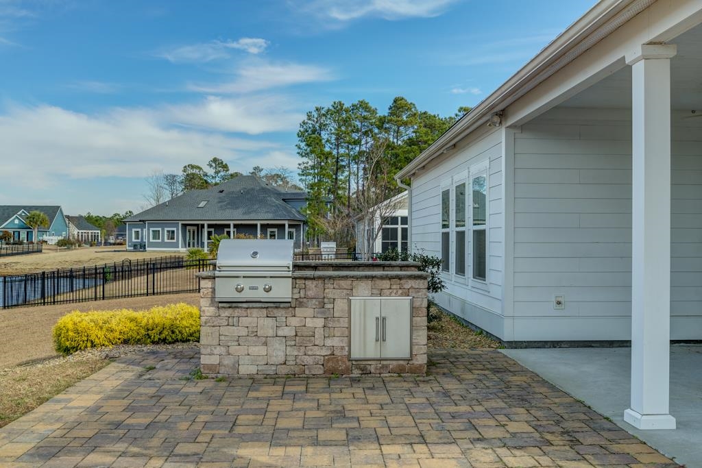 1208 Ficus Dr. Property Photo 28