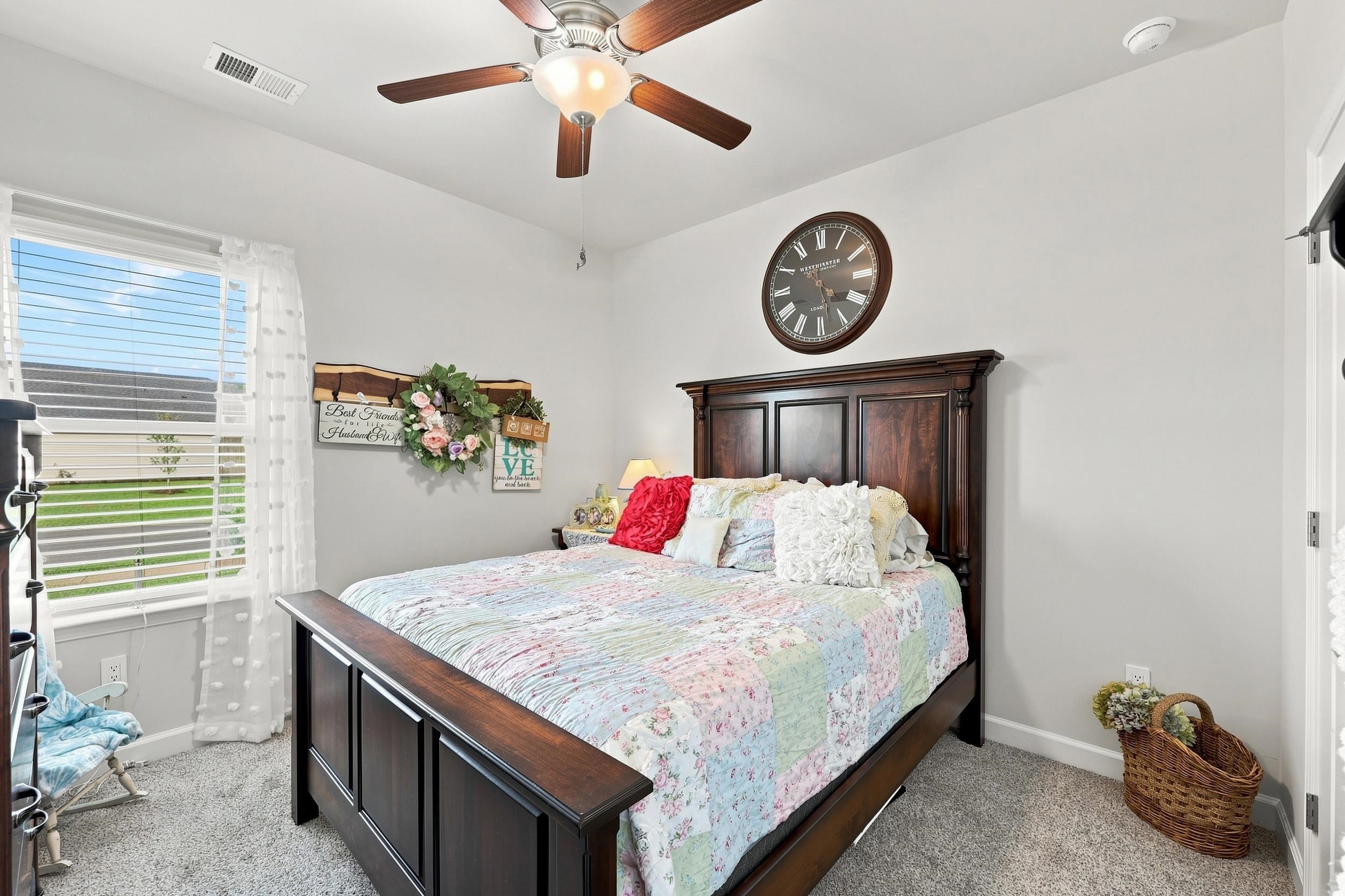 1570 Regal Fern Way Property Photo 26