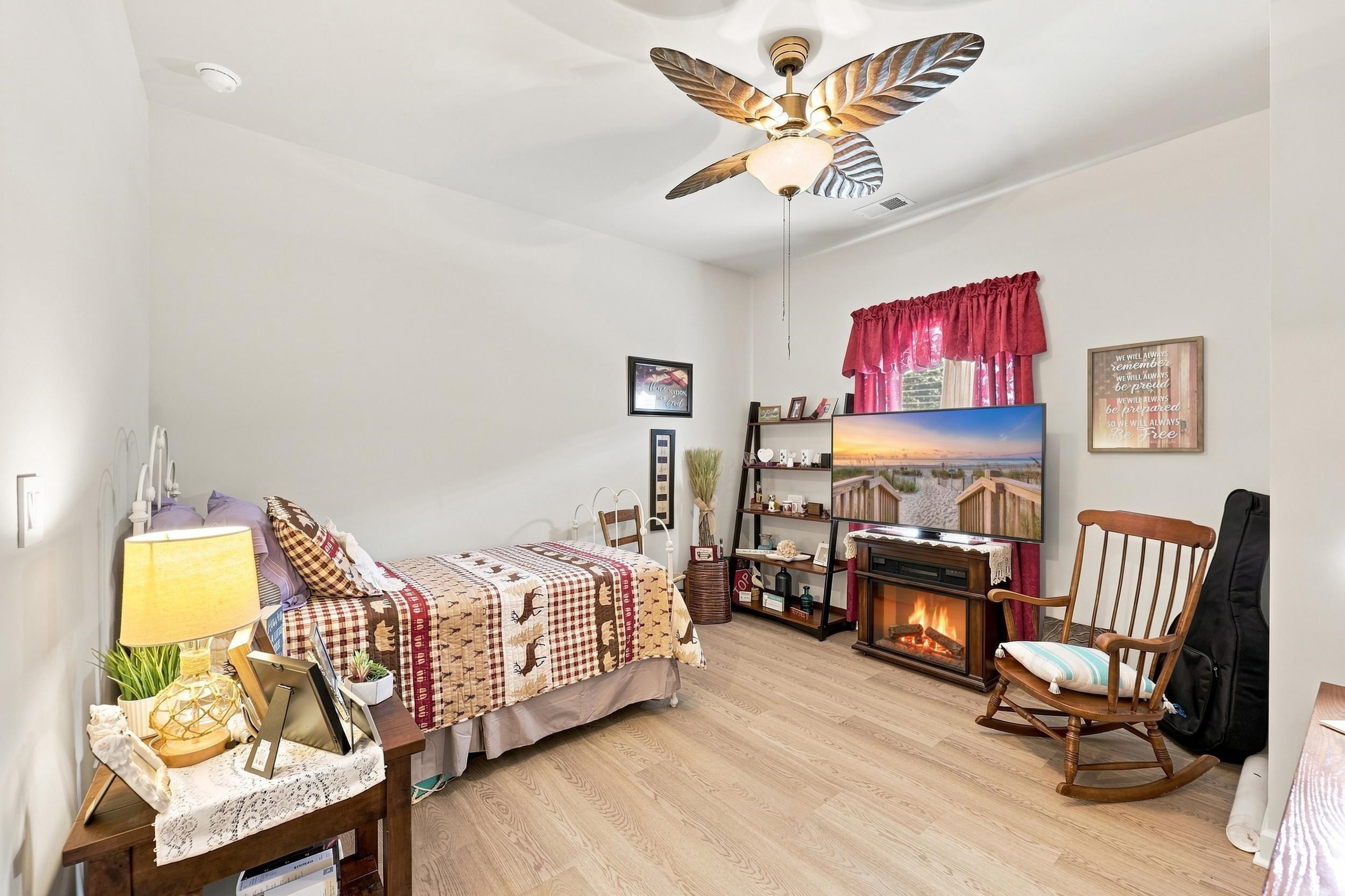 1570 Regal Fern Way Property Photo 29