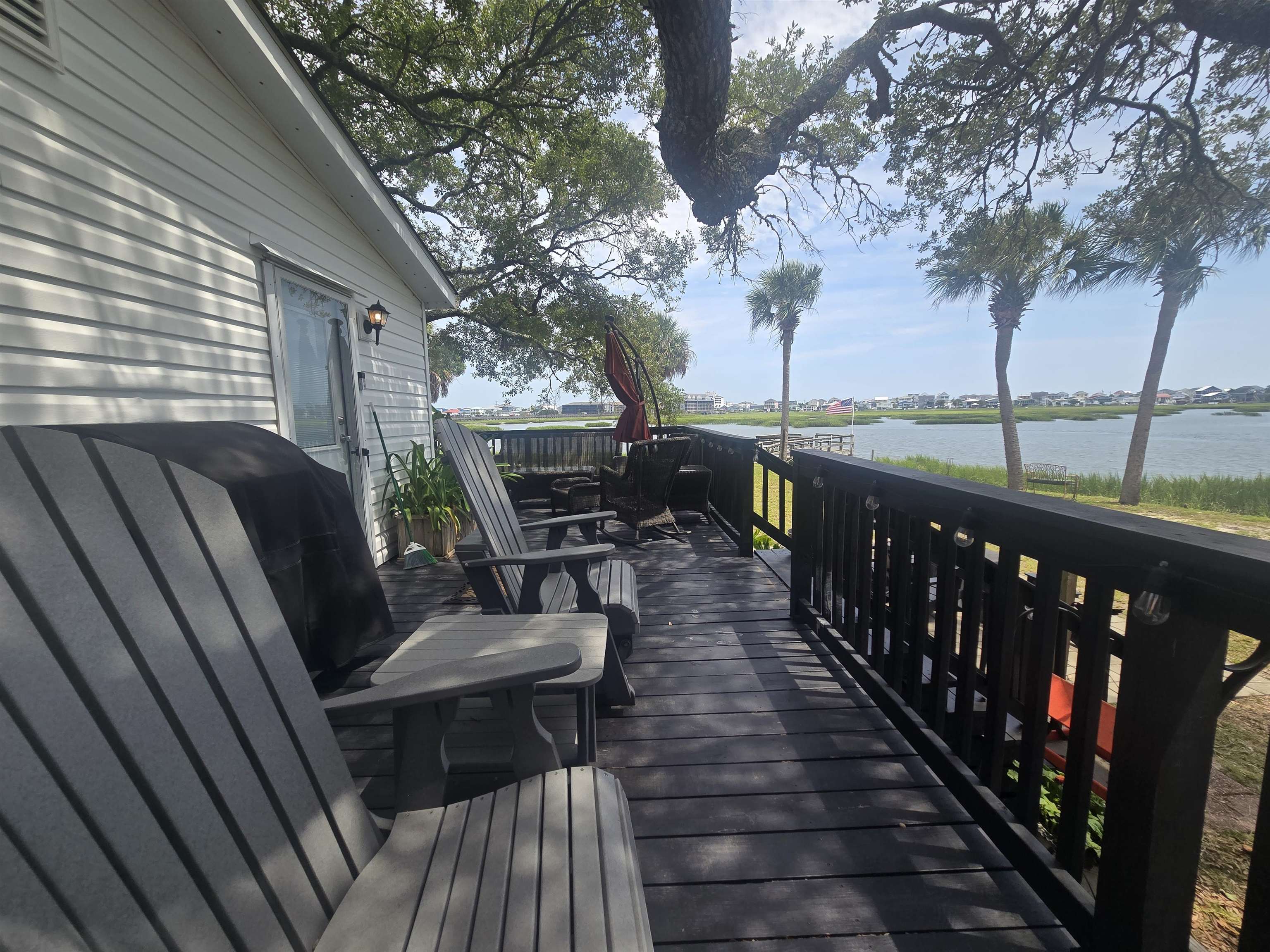 346 Ocean Breeze Dr. Property Photo 4