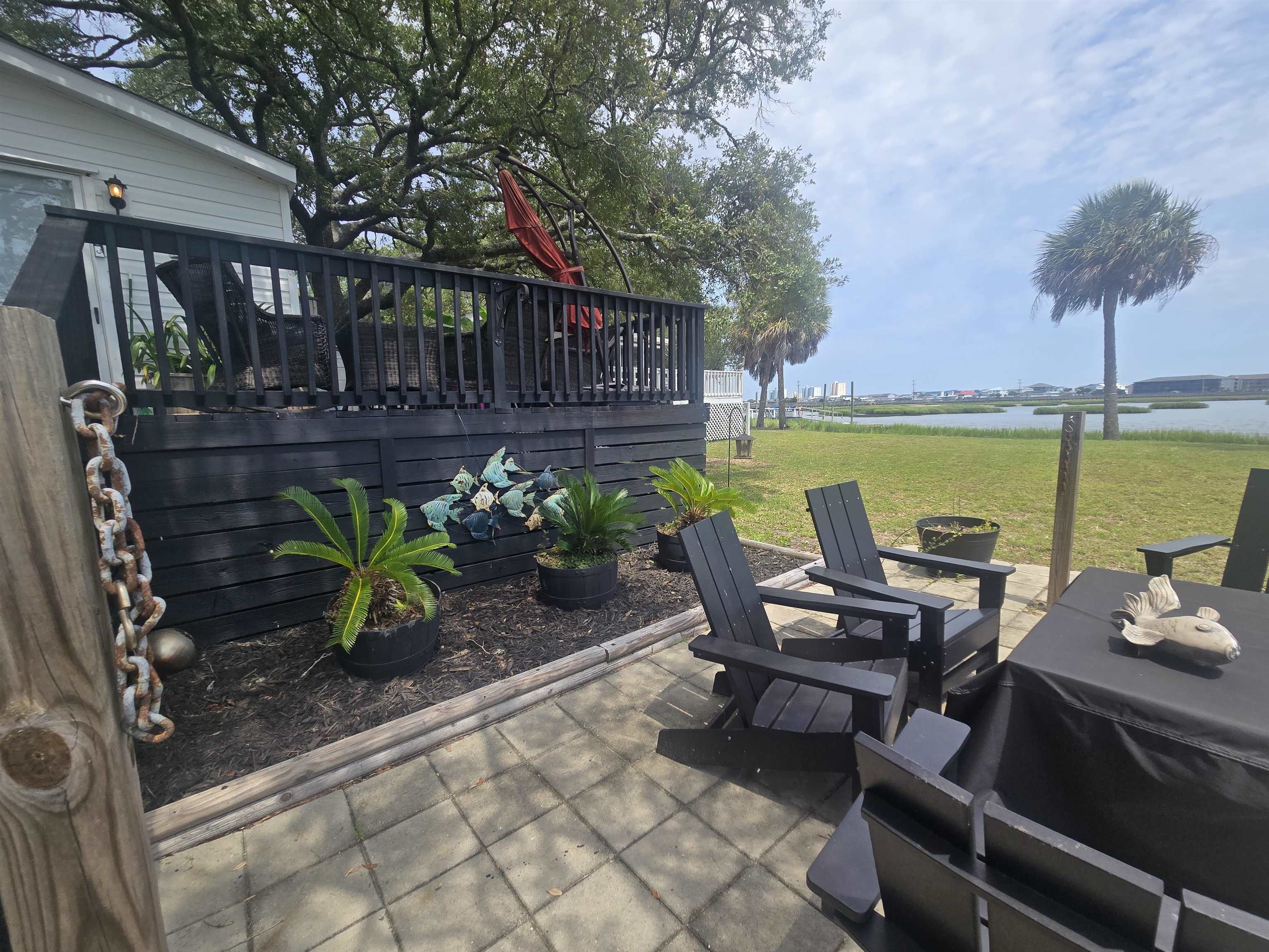 346 Ocean Breeze Dr. Property Photo 5